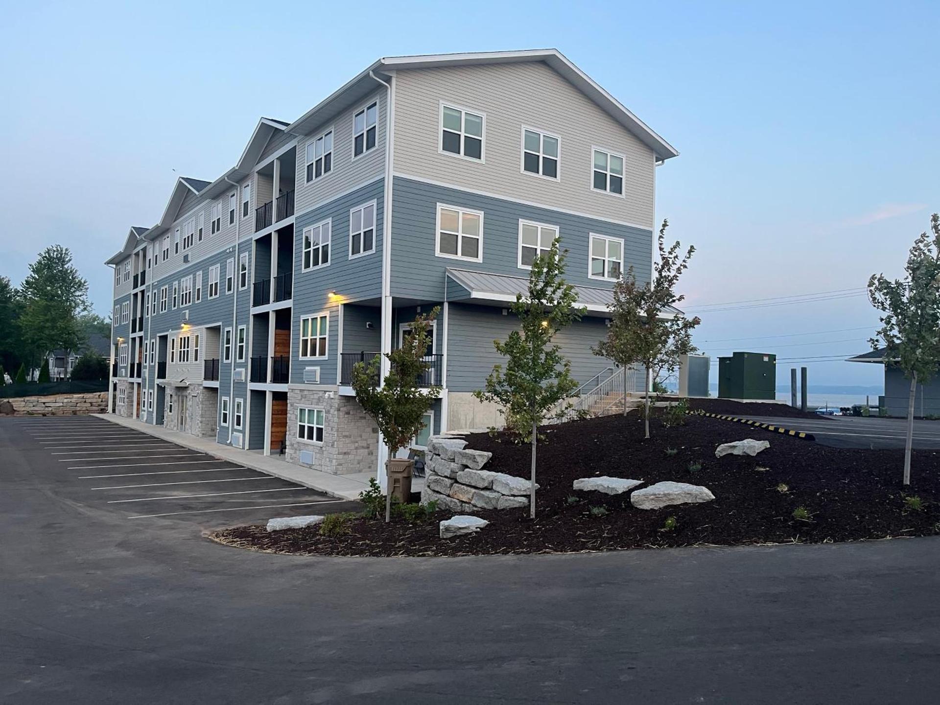Luckys Lodge photo 1