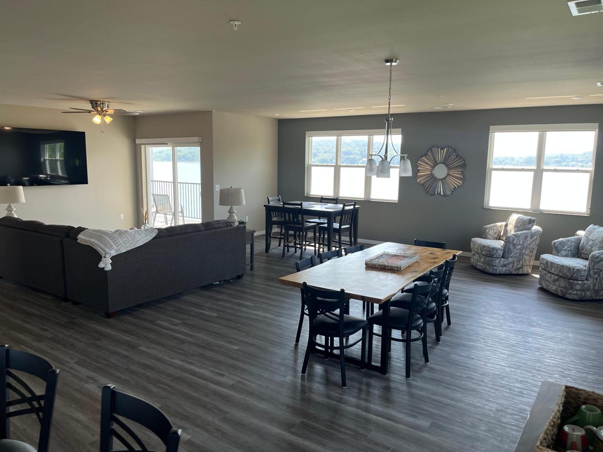 Luckys Lodge photo 15