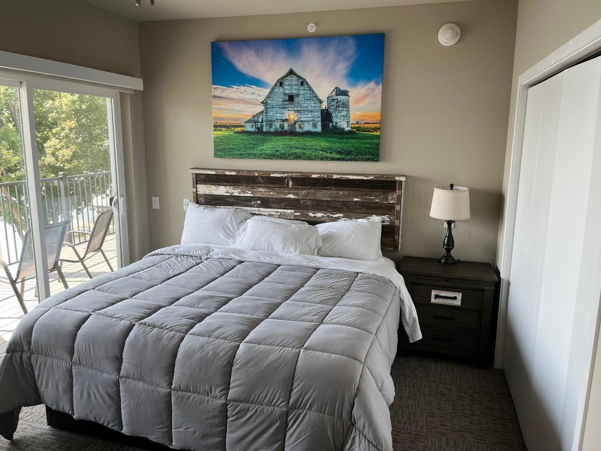 Luckys Lodge photo 13