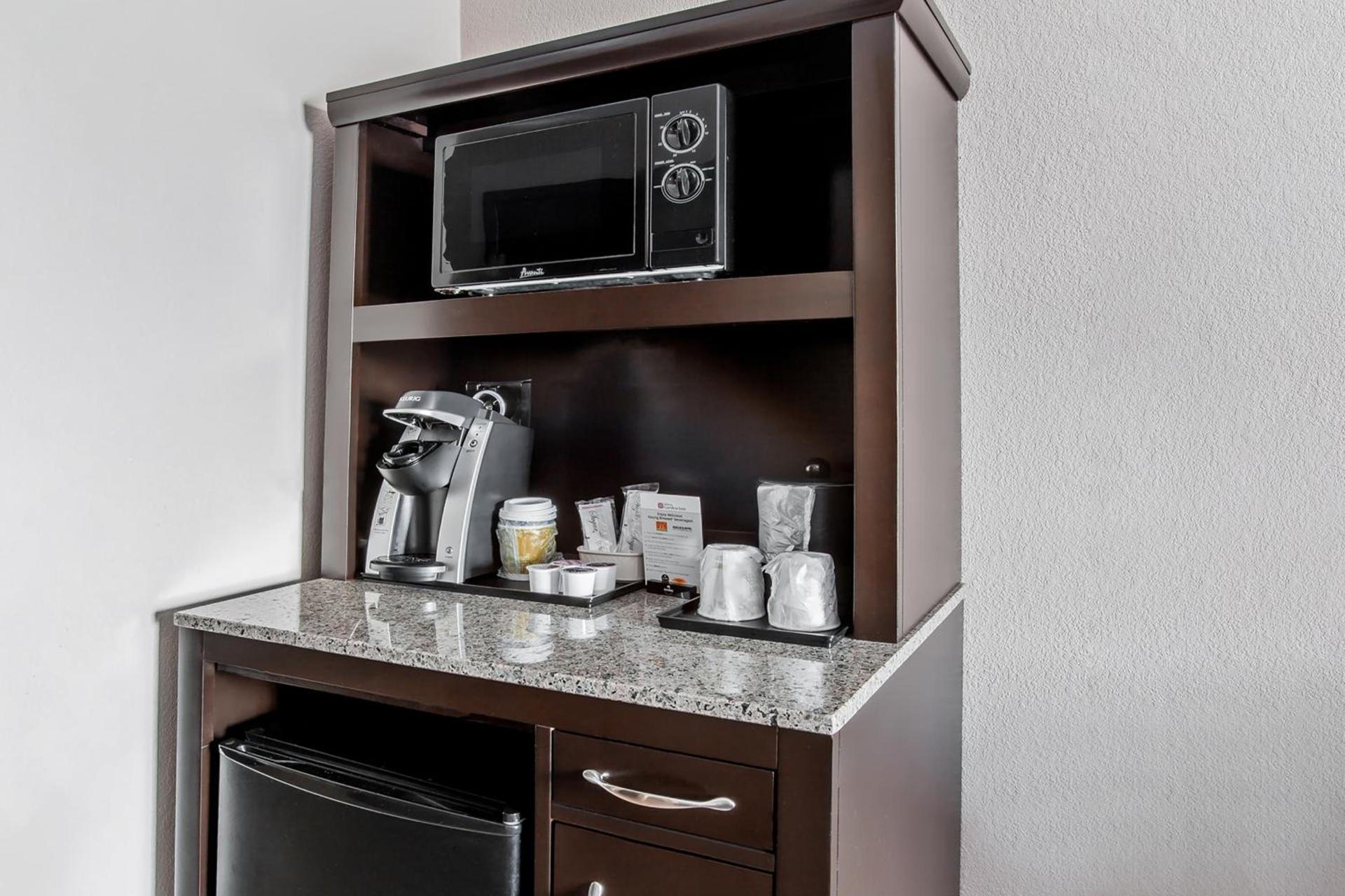 Hilton Garden Inn Phoenix/Avondale photo 55