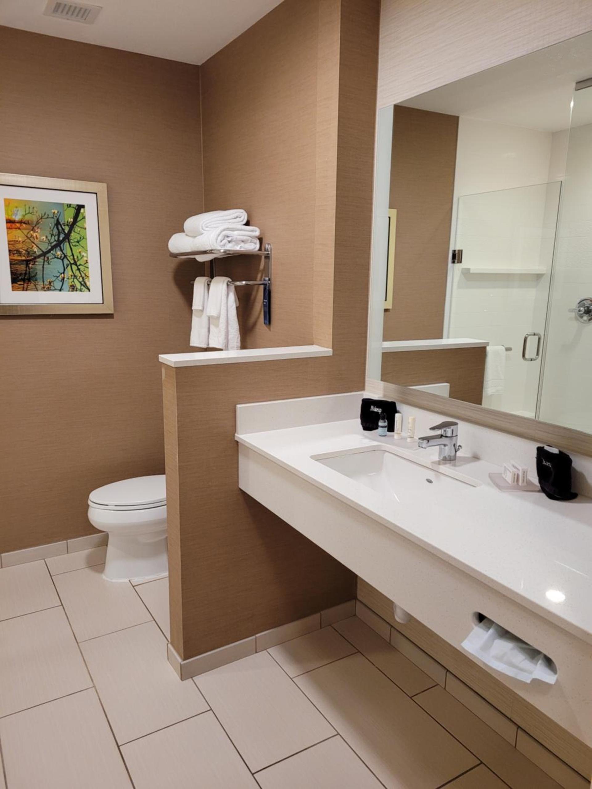 Fairfield Inn & Suites by Marriott Butte photo 40