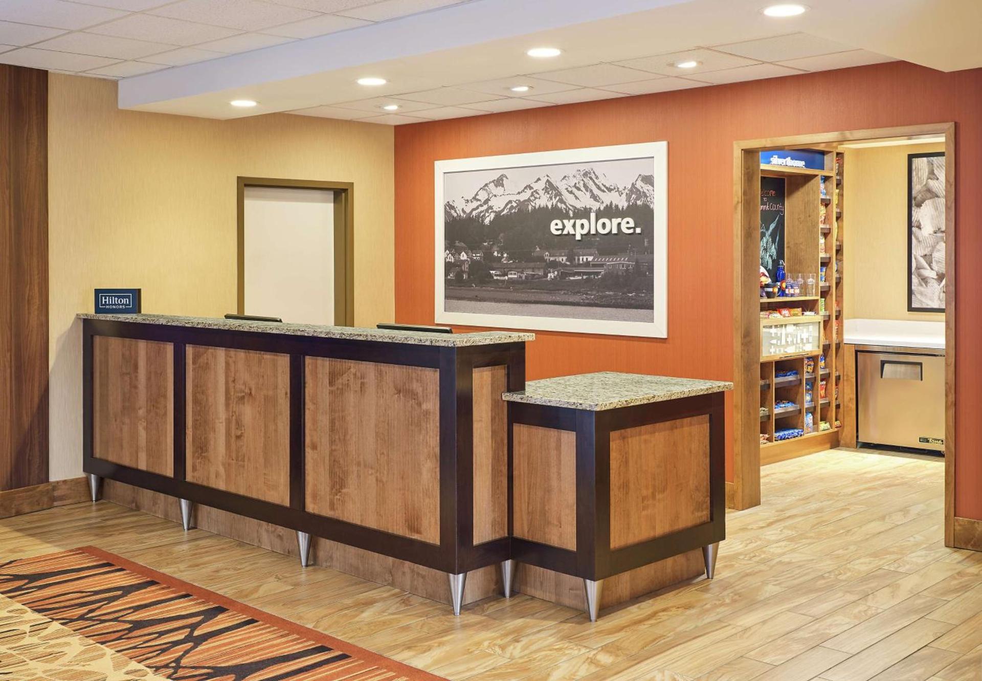 Hampton Inn & Suites Silverthorne photo 9