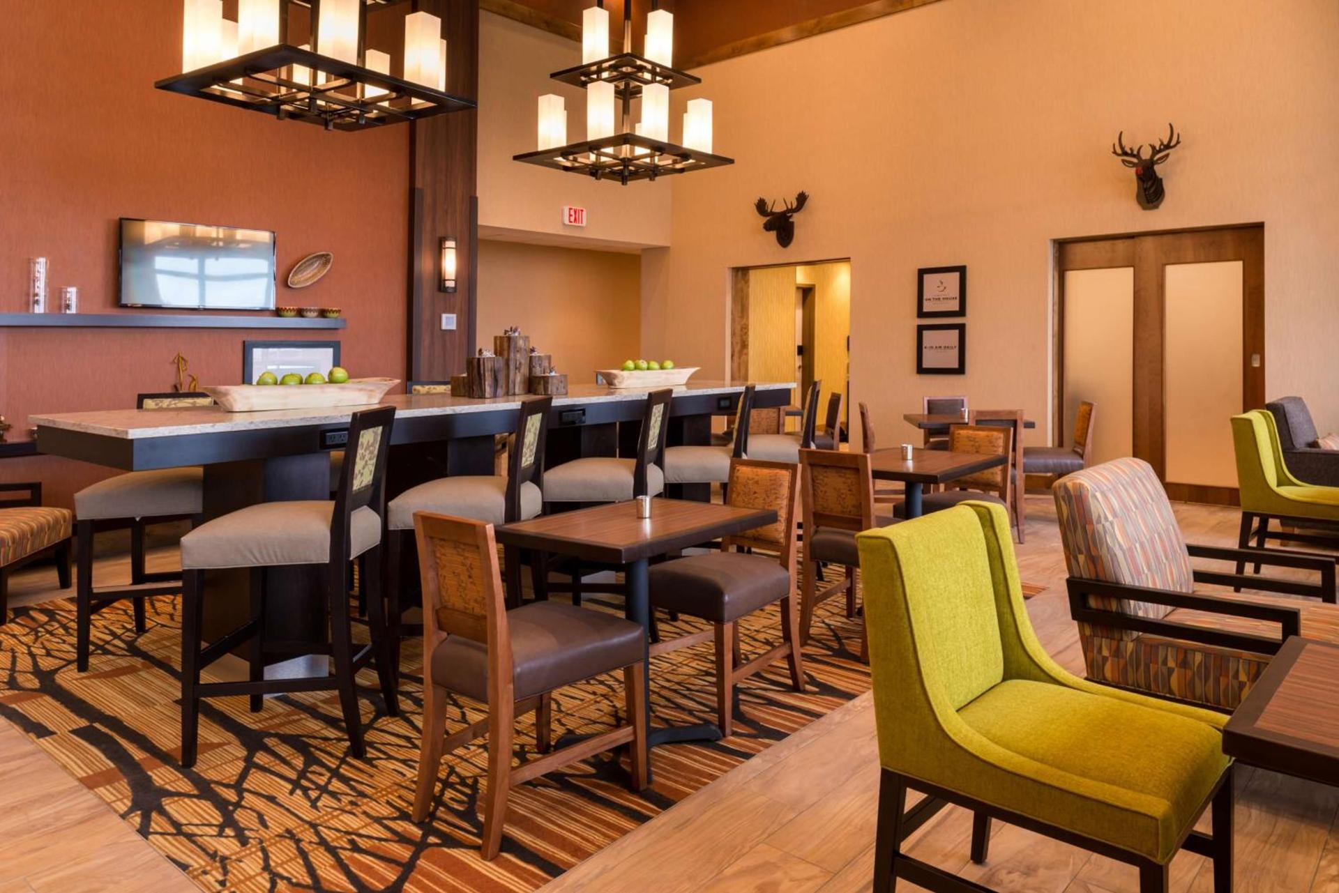 Hampton Inn & Suites Silverthorne photo 17