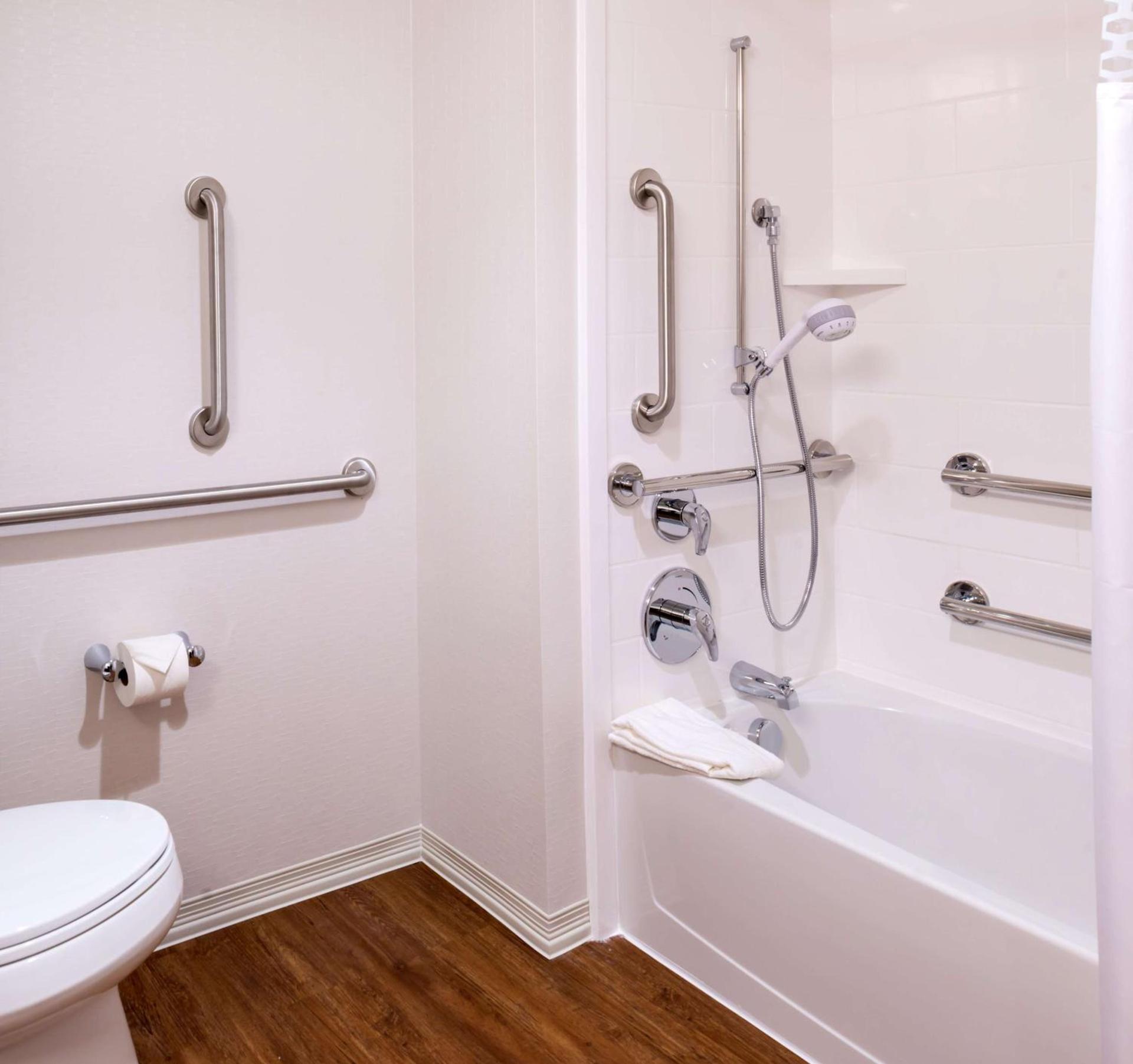 Hampton Inn & Suites Silverthorne photo 42