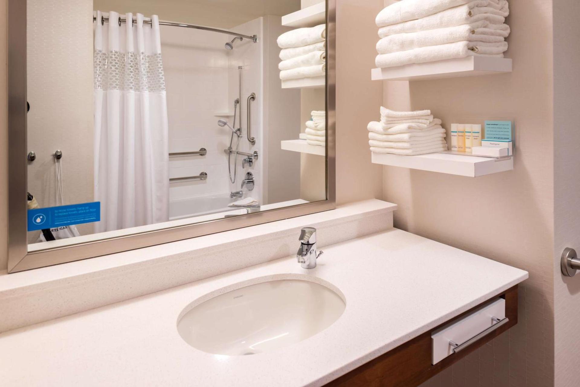 Hampton Inn & Suites Silverthorne photo 49