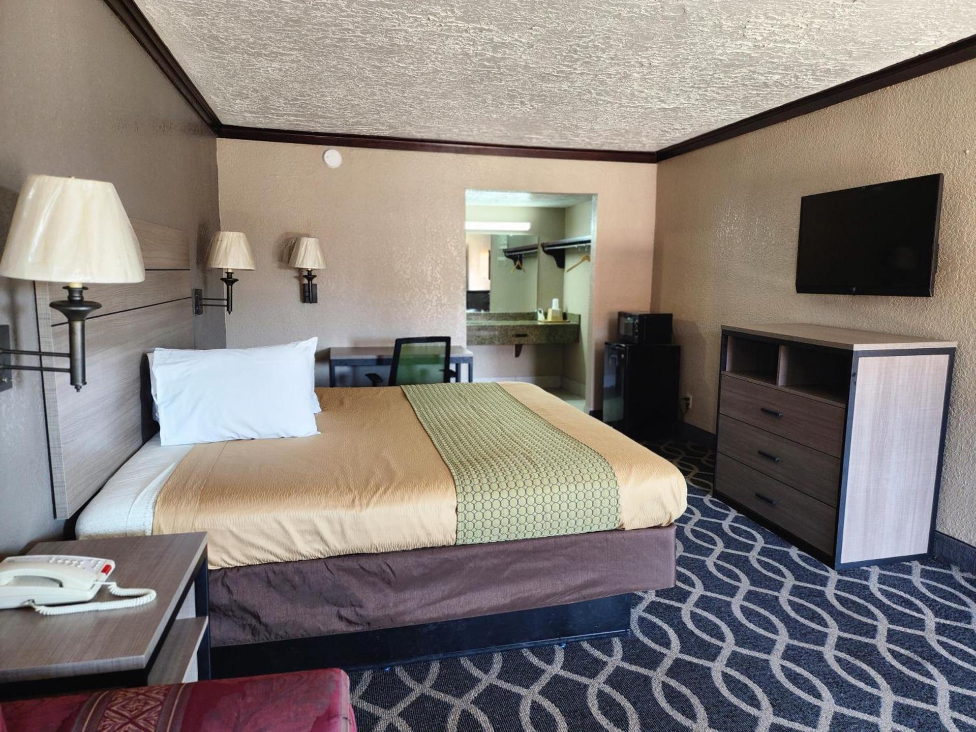 Executive inn photo 21