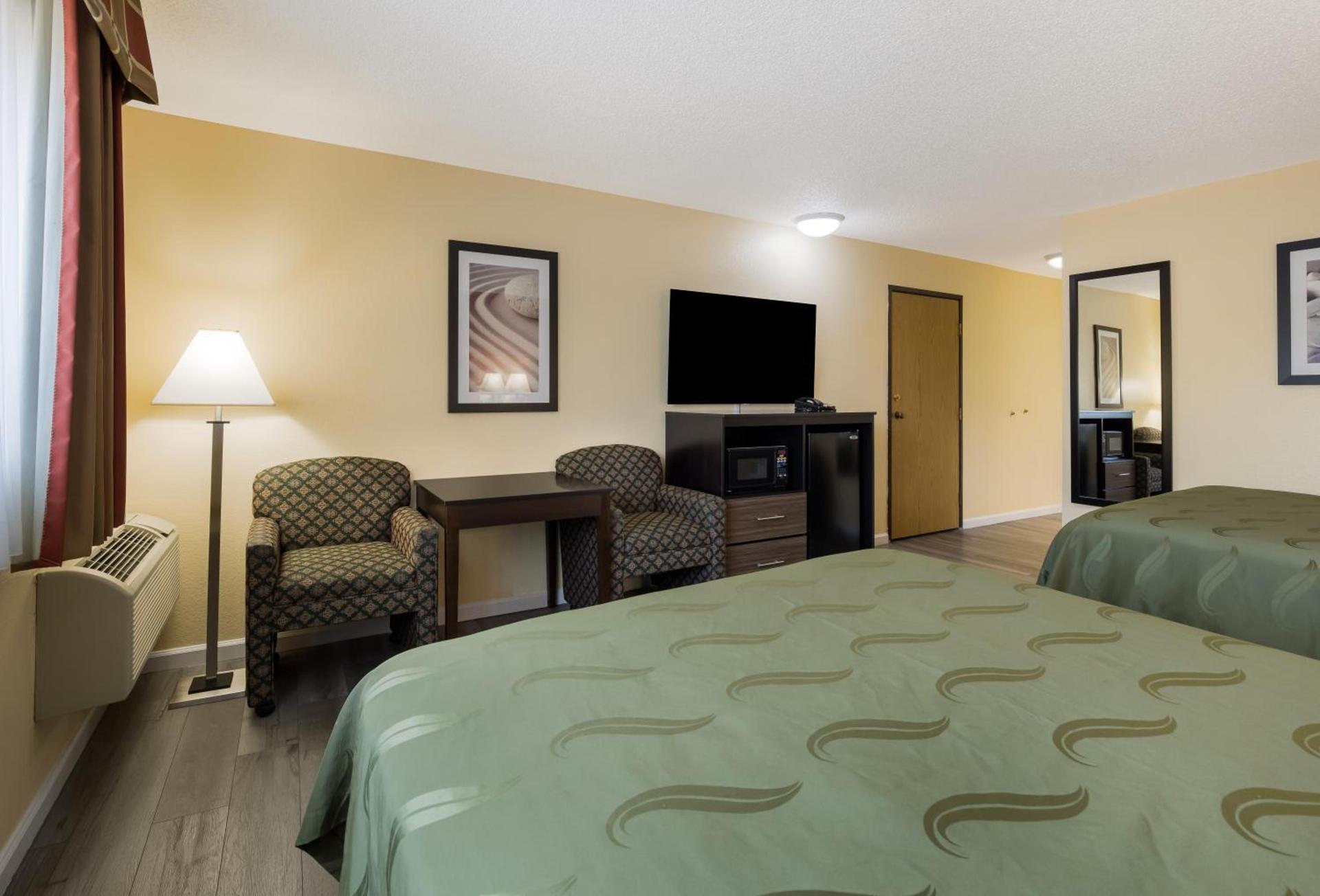 Quality Inn & Suites Medford Airport photo 35