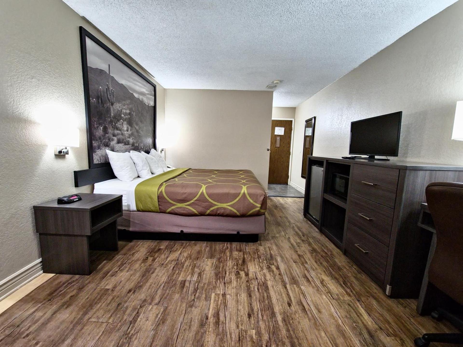 Super 8 by Wyndham Goodyear/Phoenix Area photo 50