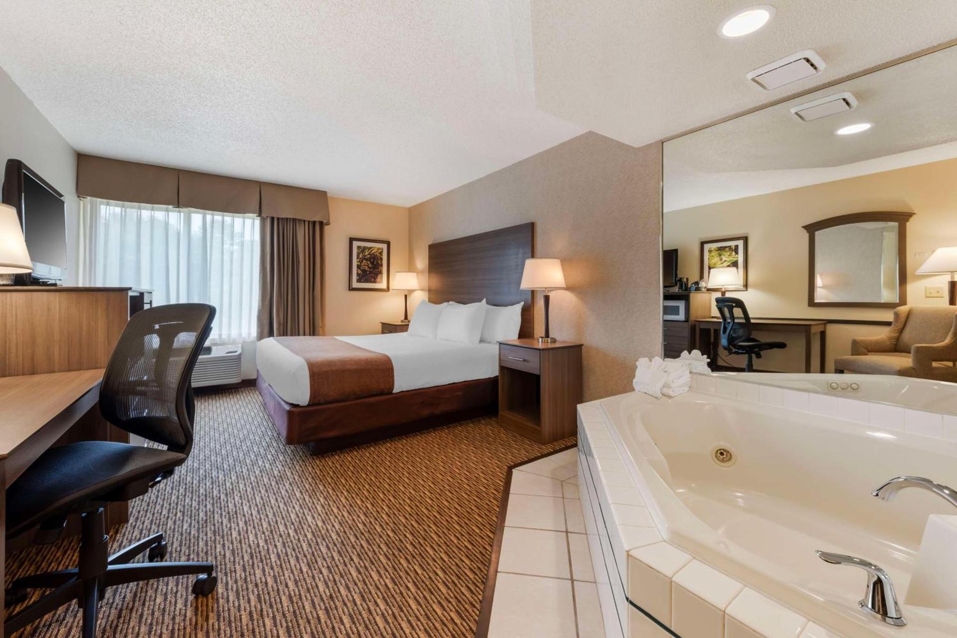 Best Western Spooner Riverplace photo 4