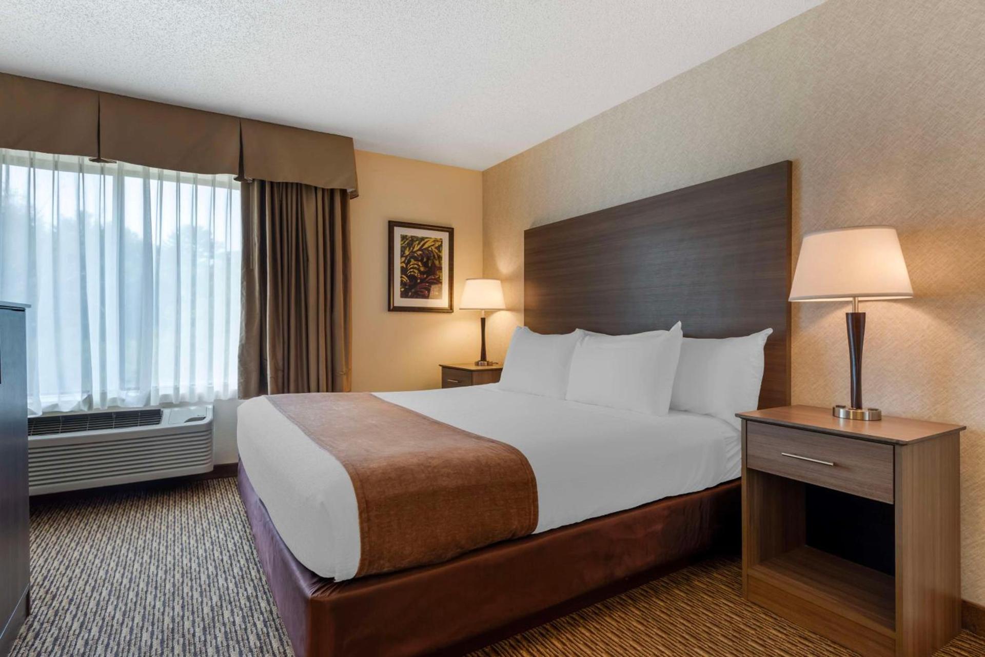 Best Western Spooner Riverplace photo 11