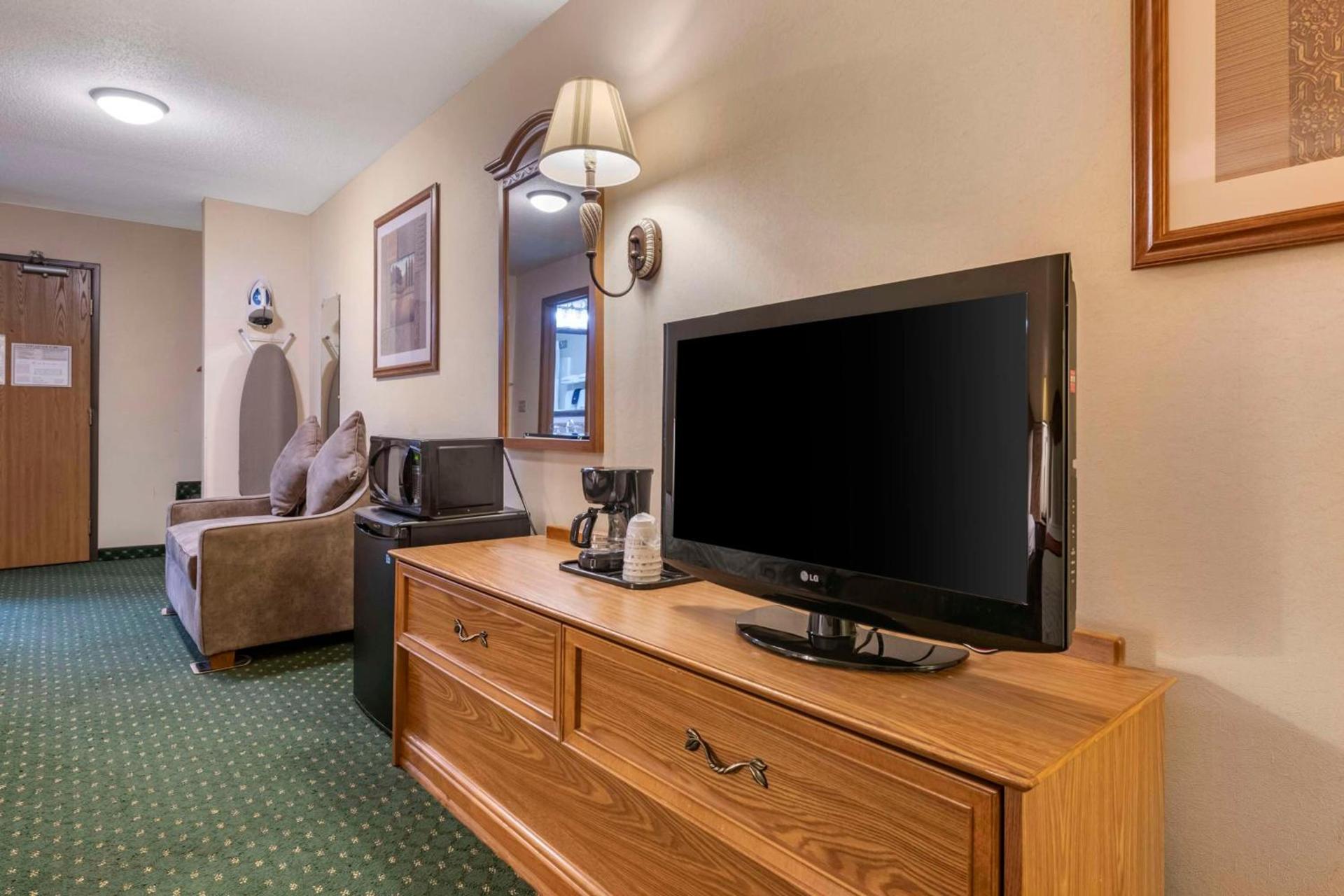 SureStay Plus Hotel by Best Western Buffalo photo 20