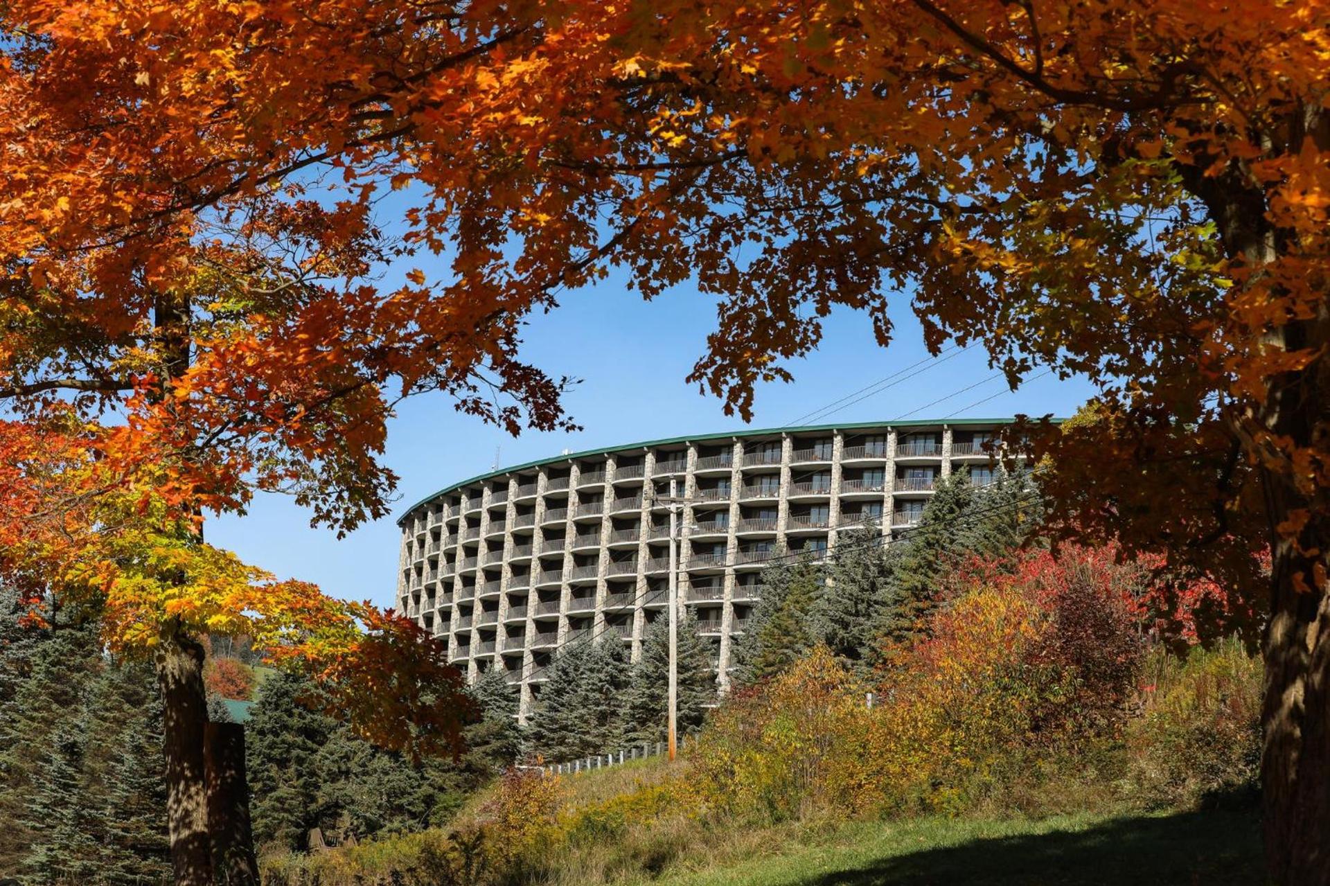 Slopeside Hotel, A Vail Resorts Property photo 11