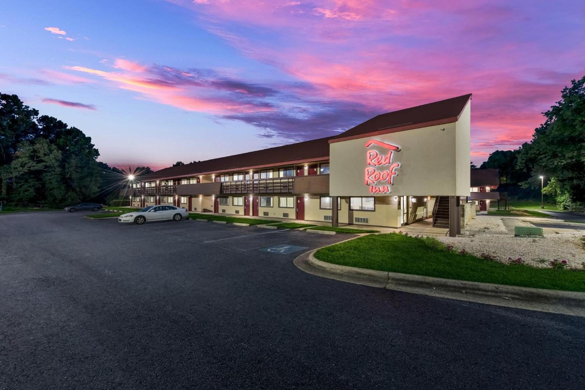 Red Roof Inn Hickory photo 6