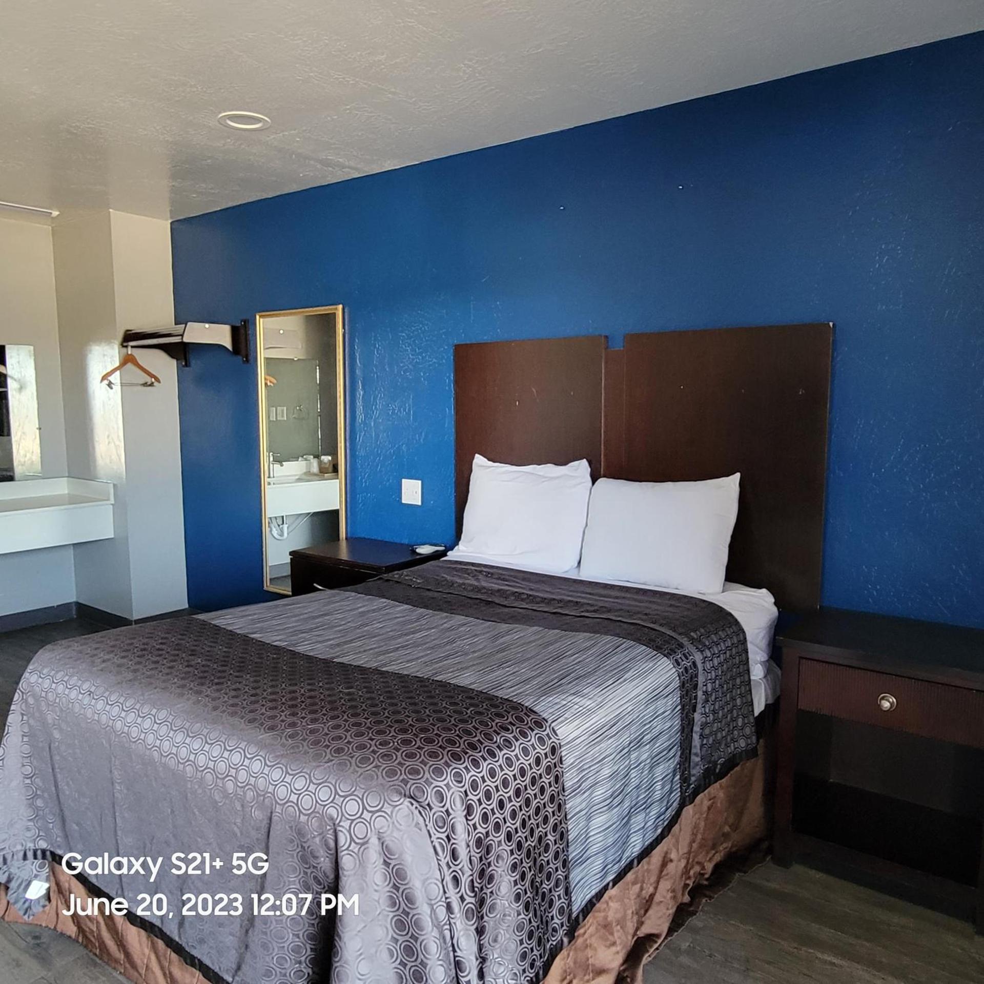 Coachman's Inn & Suites photo 6