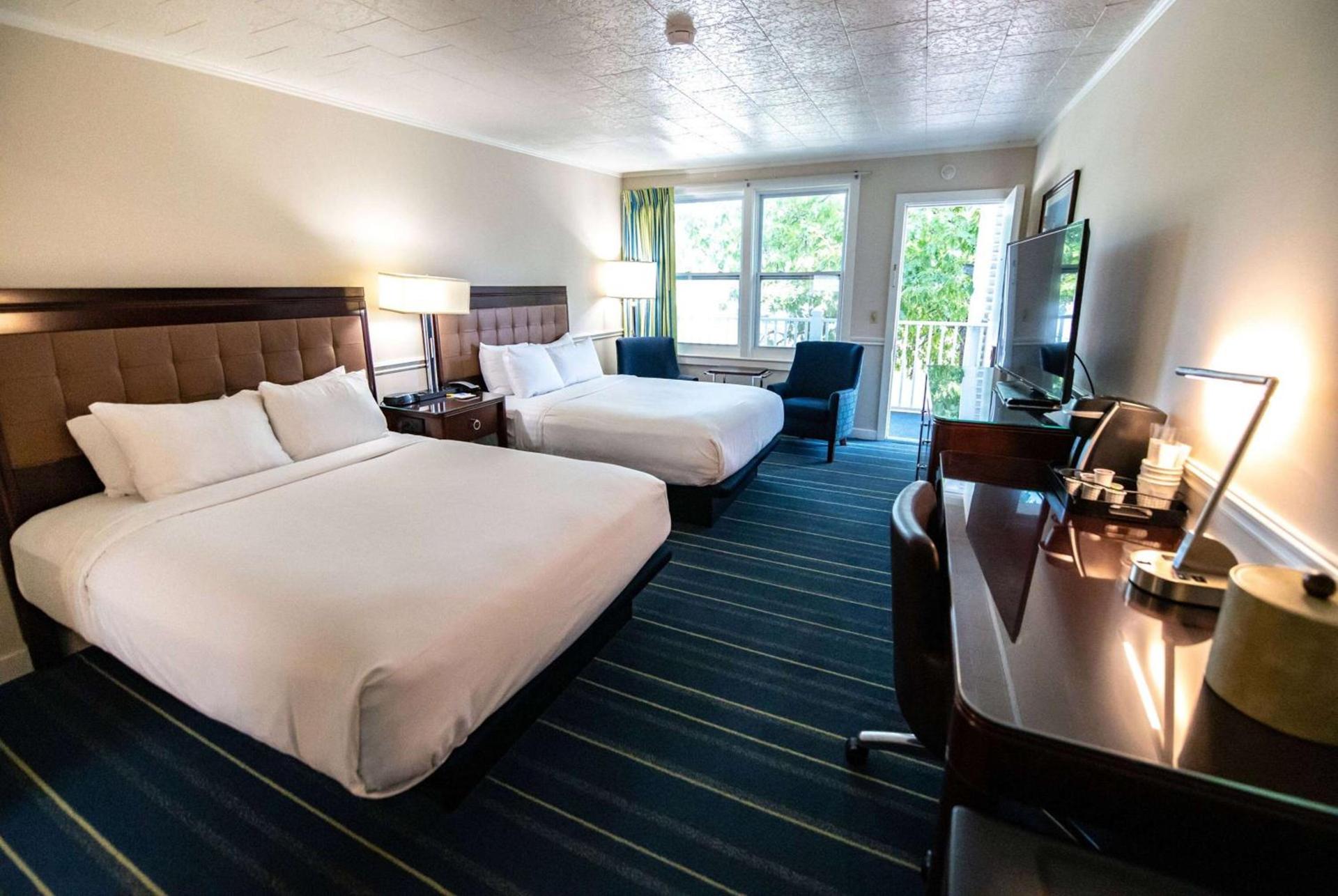 Days Inn by Wyndham Bar Harbor photo 10