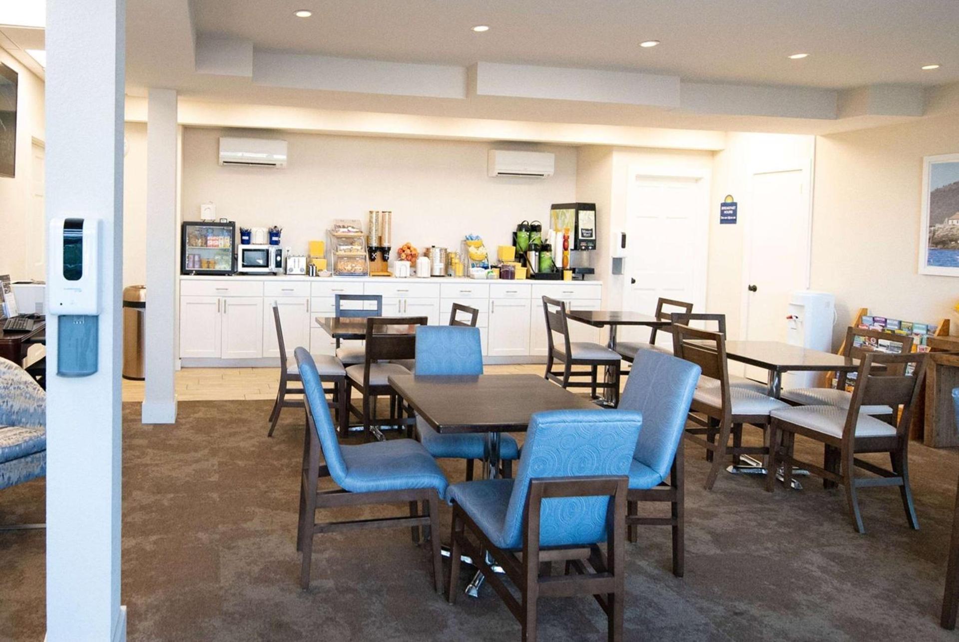 Days Inn by Wyndham Bar Harbor photo 6