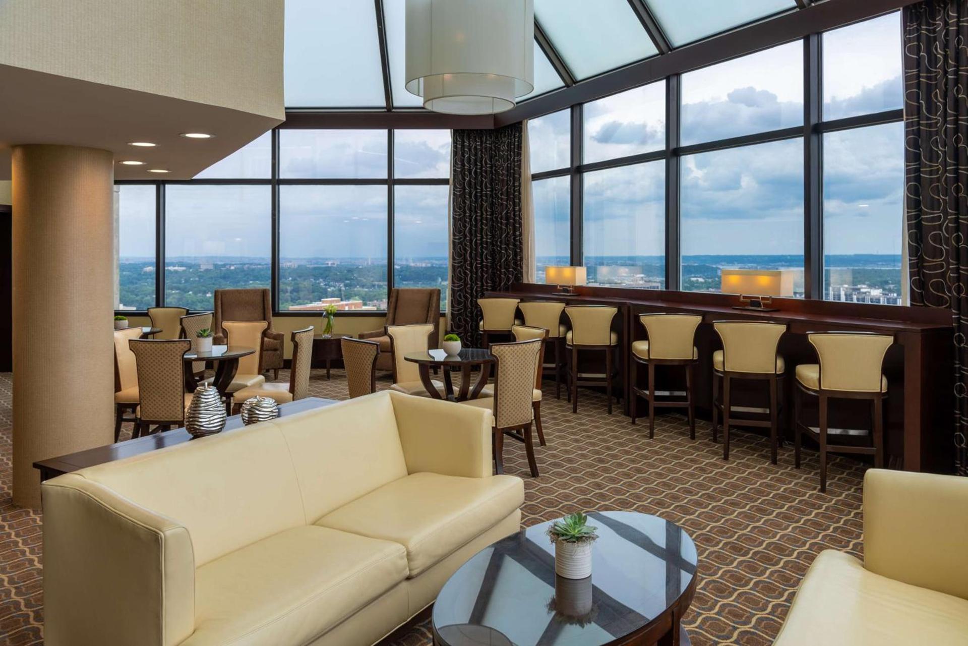 Hilton Alexandria Mark Center photo 16