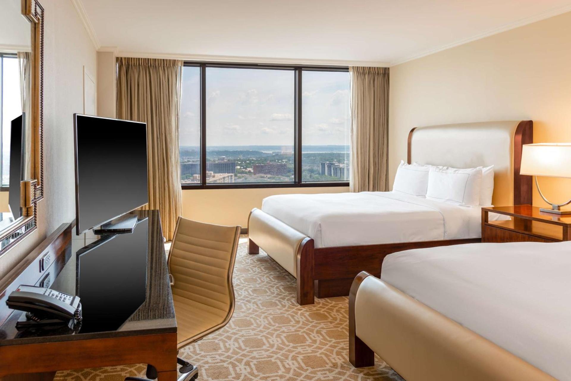 Hilton Alexandria Mark Center photo 39