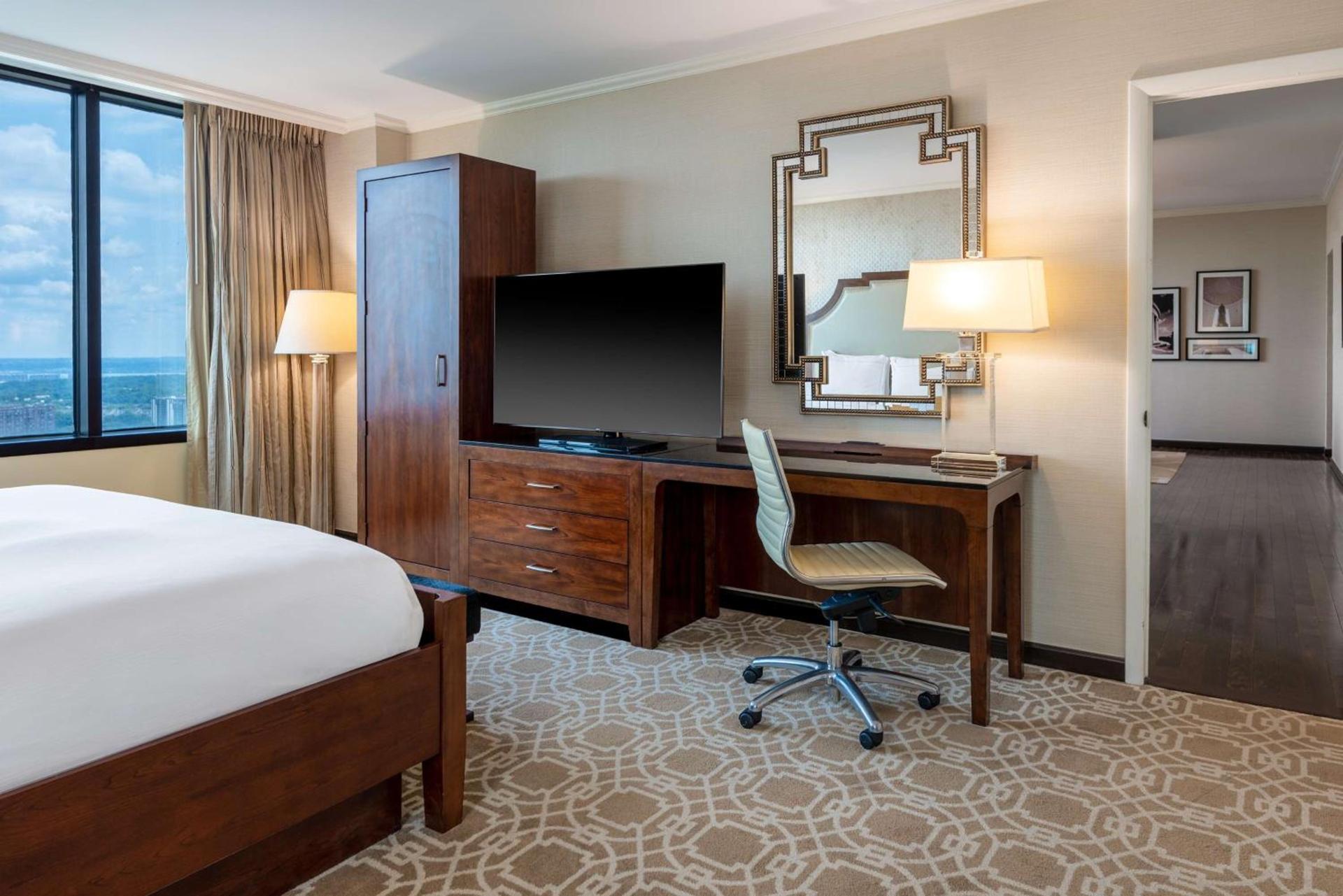 Hilton Alexandria Mark Center photo 46