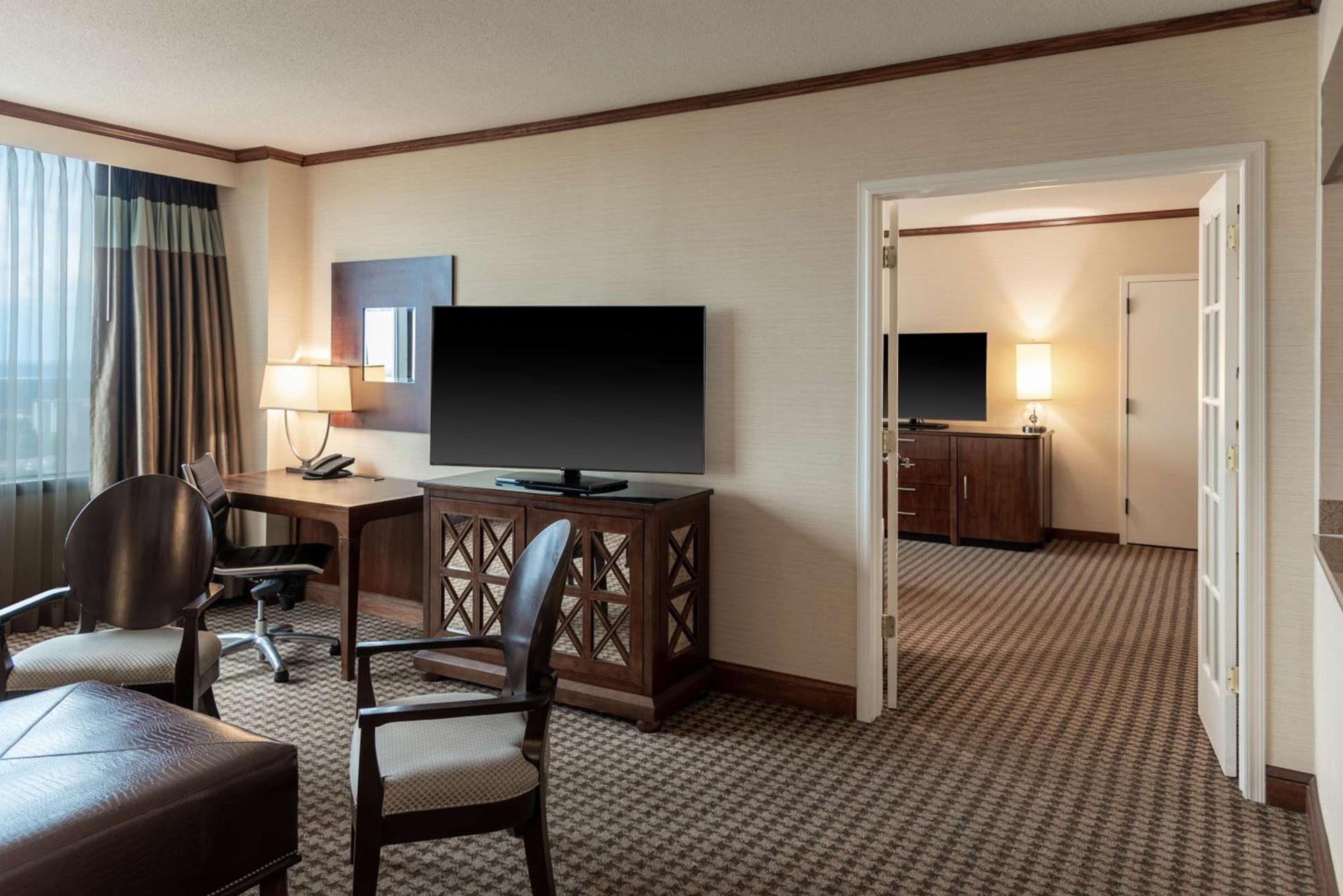 Hilton Alexandria Mark Center photo 56