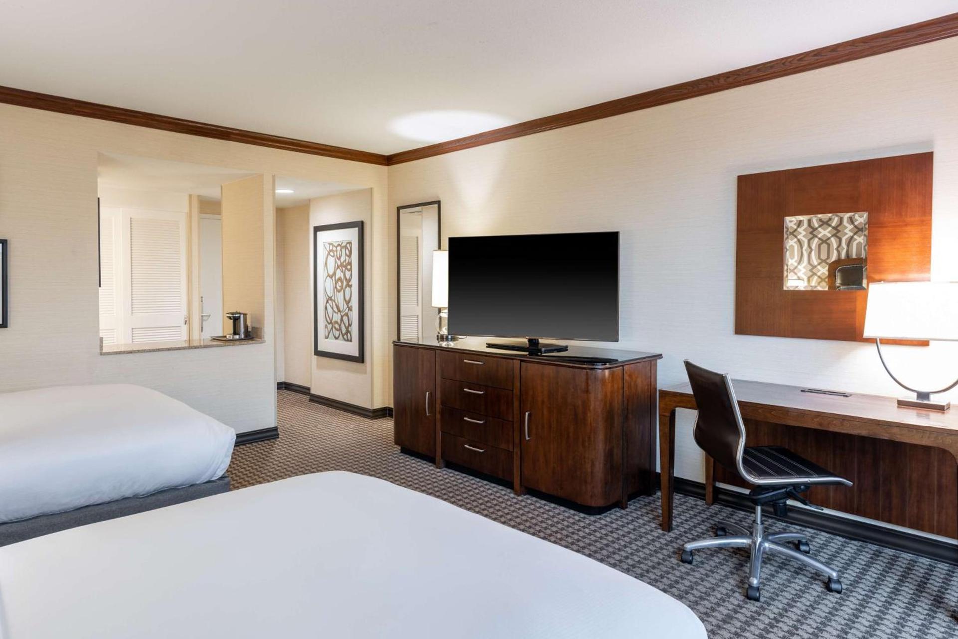 Hilton Alexandria Mark Center photo 66