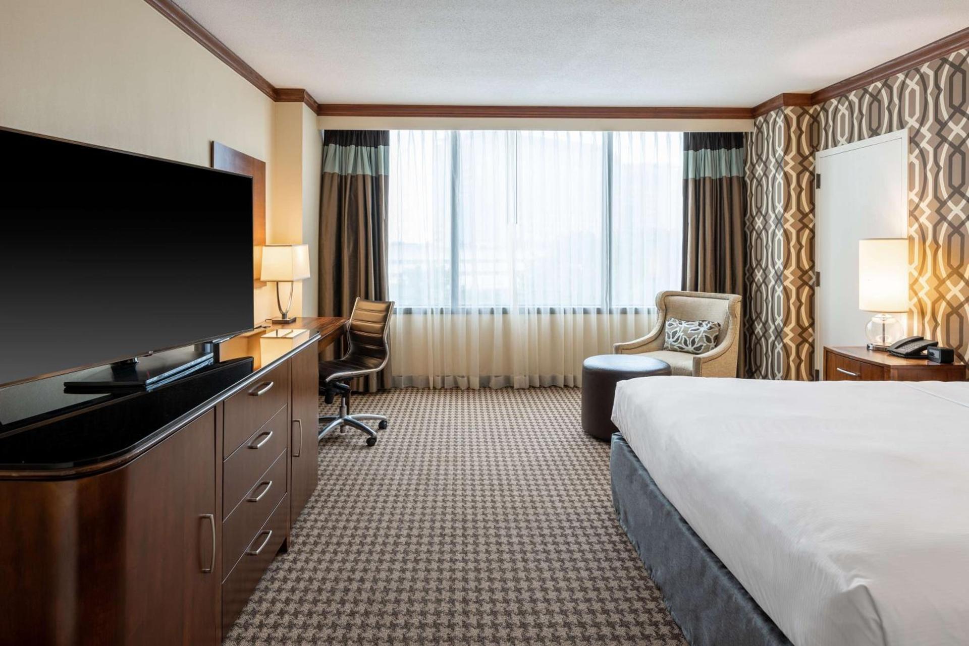 Hilton Alexandria Mark Center photo 69