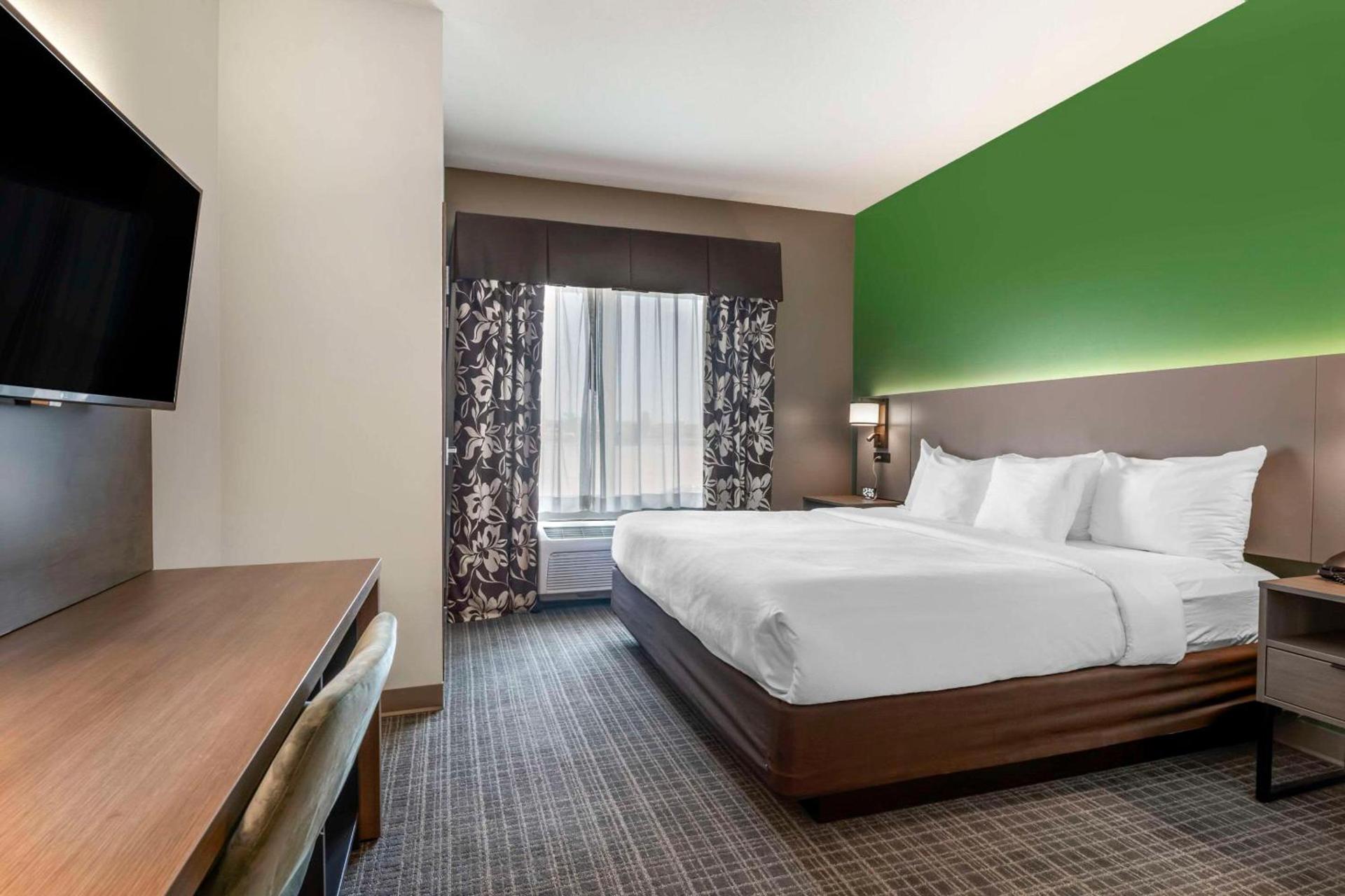 Comfort Suites Conference Center Rapid City photo 15