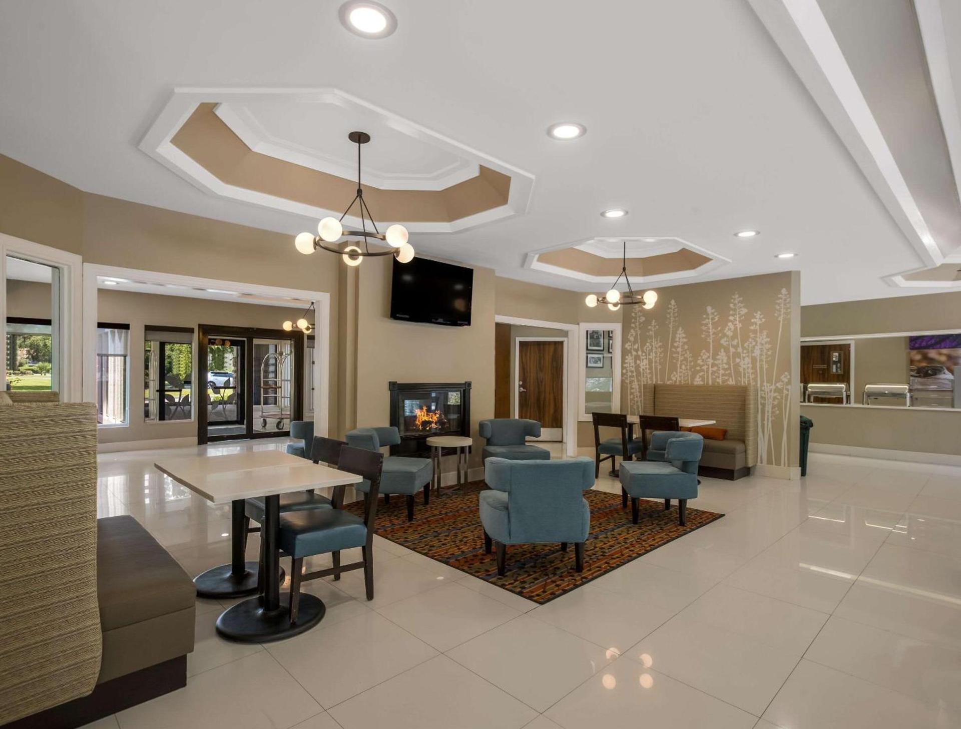 MainStay Suites Savannah Midtown photo 8