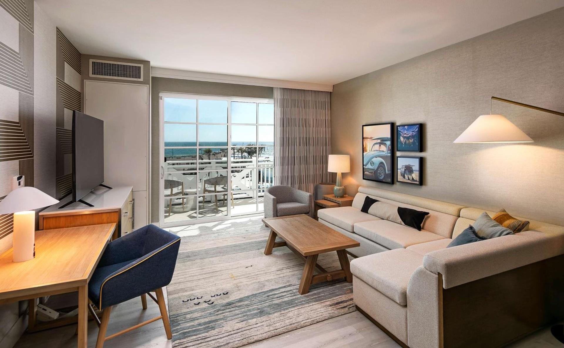 Inn at the Pier Pismo Beach, Curio Collection by Hilton photo 9