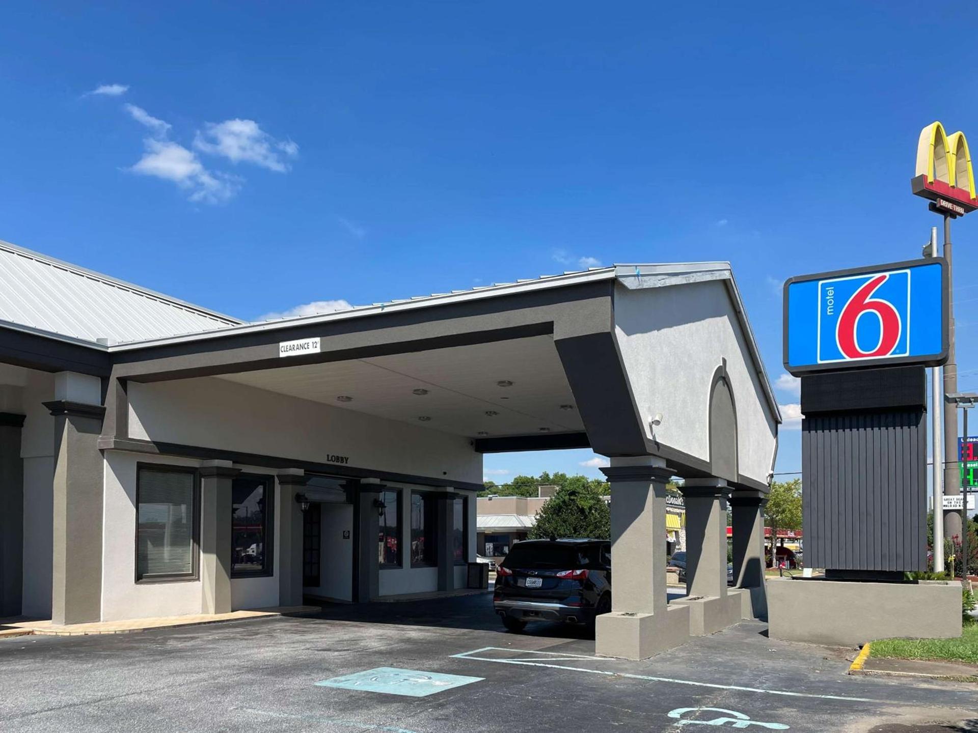 Motel 6 Opelika AL photo 8