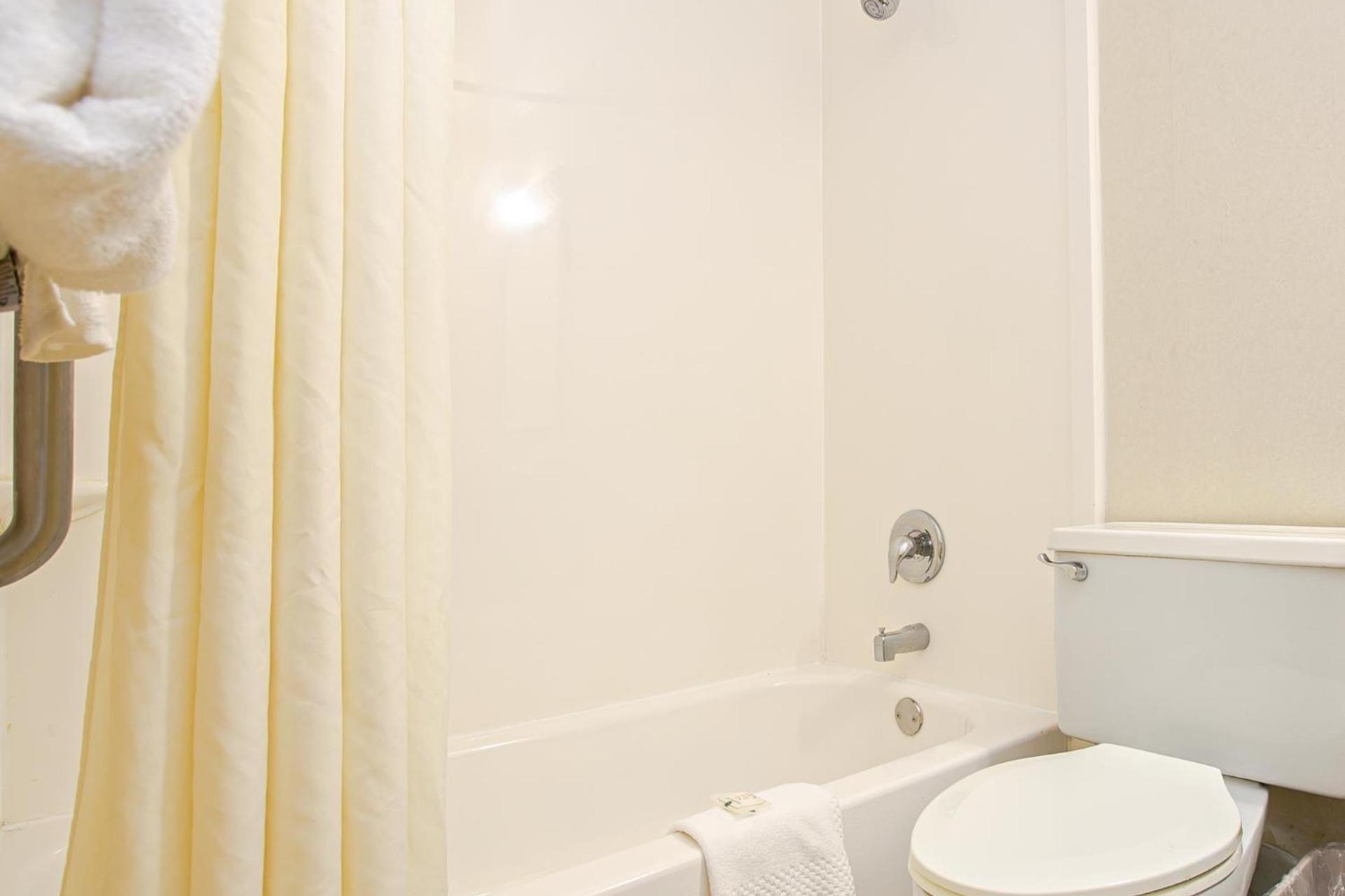 Quality Inn Dayton Airport photo 45