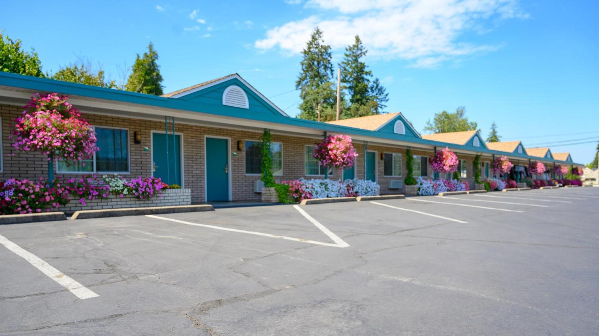 Sweet Home Inn photo 16