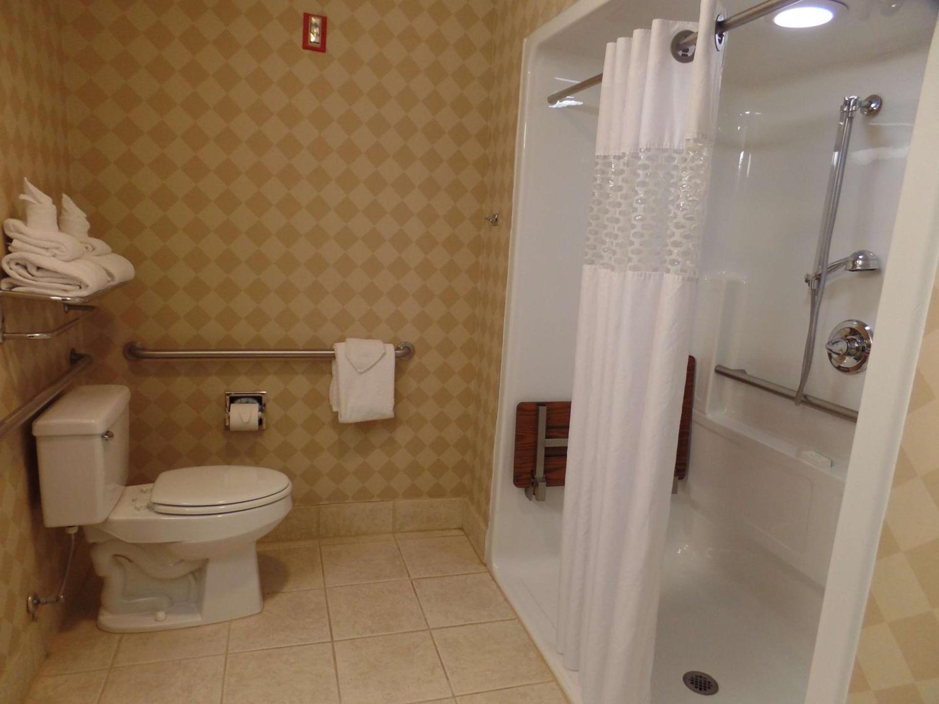 Hampton Inn Bowling Green photo 18