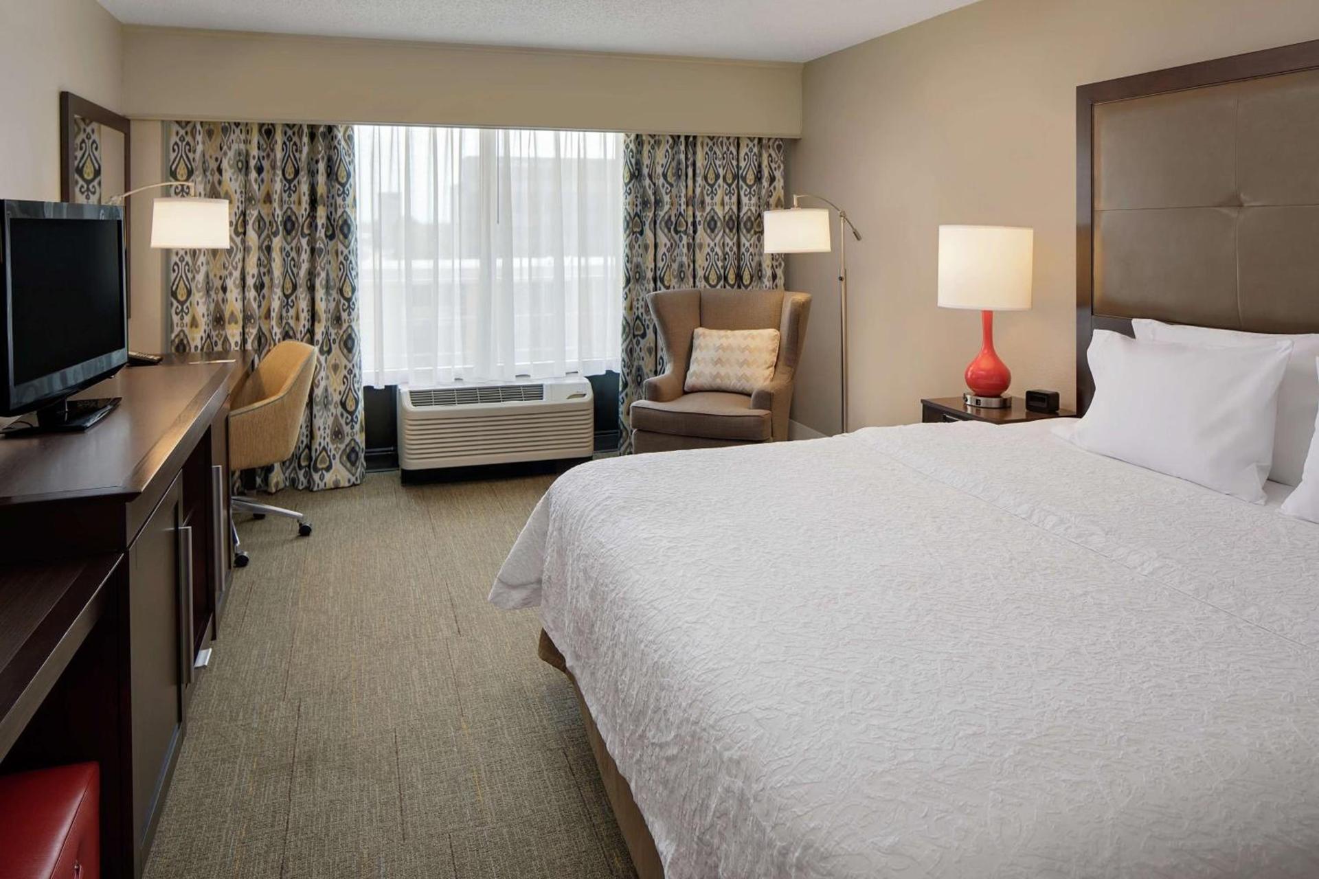 Hampton Inn Louisville Downtown photo 16