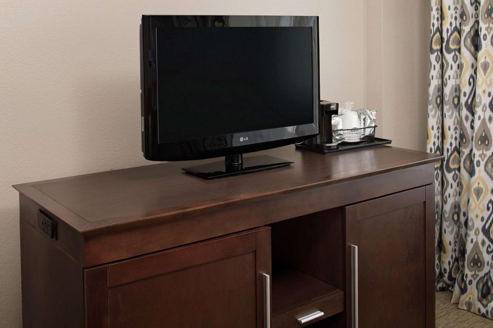 Hampton Inn Louisville Downtown photo 18