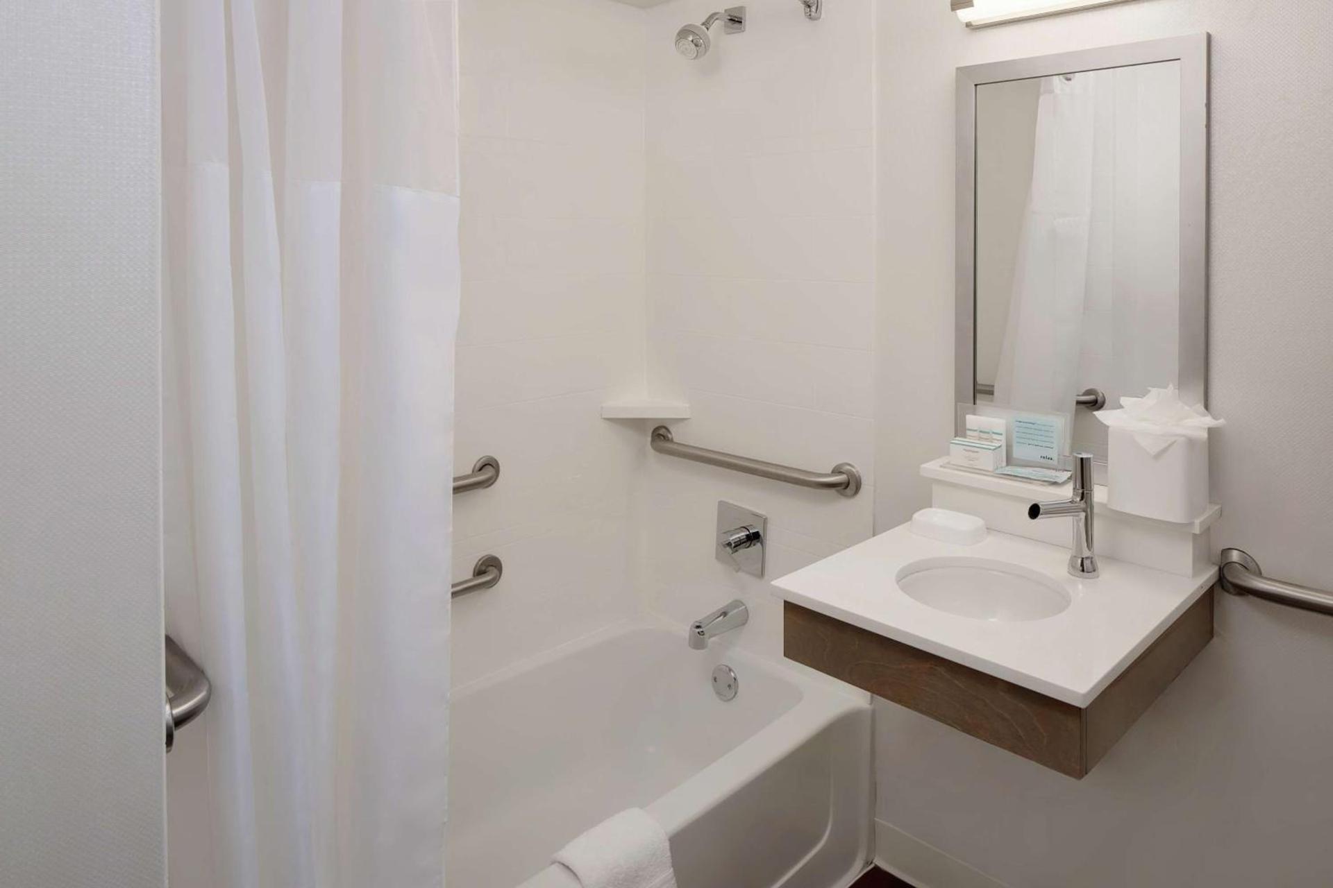 Hampton Inn Louisville Downtown photo 22