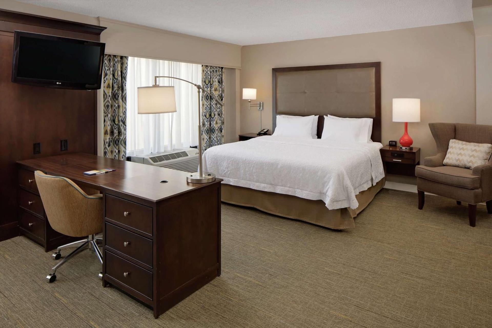 Hampton Inn Louisville Downtown photo 26