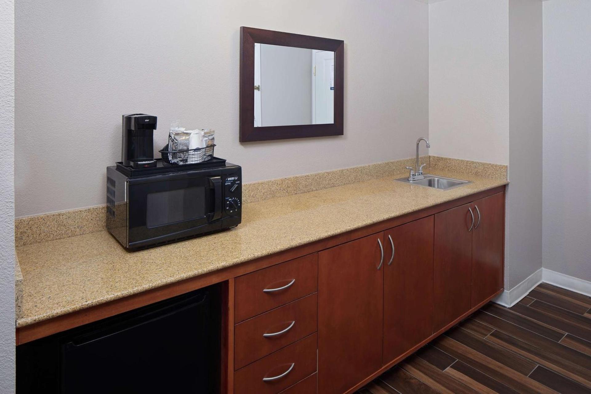 Hampton Inn Louisville Downtown photo 27