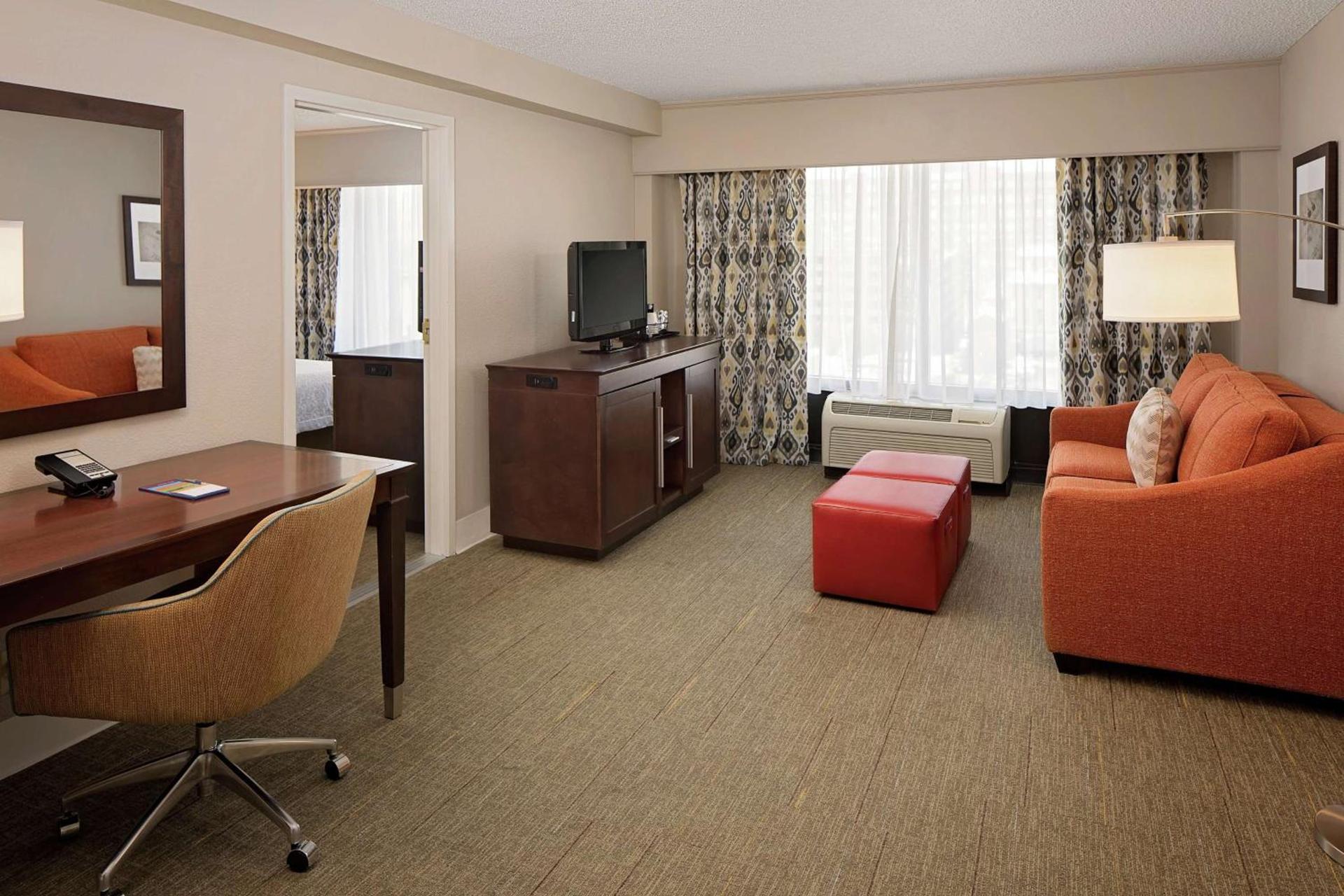 Hampton Inn Louisville Downtown photo 29