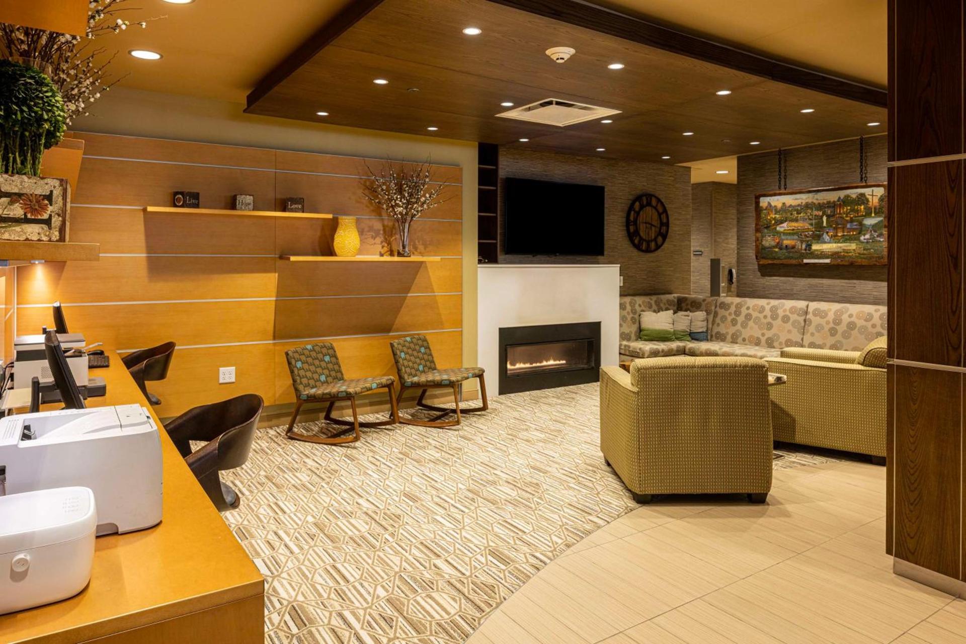 Best Western Plus Franciscan Square Inn & Suites Steubenville photo 23
