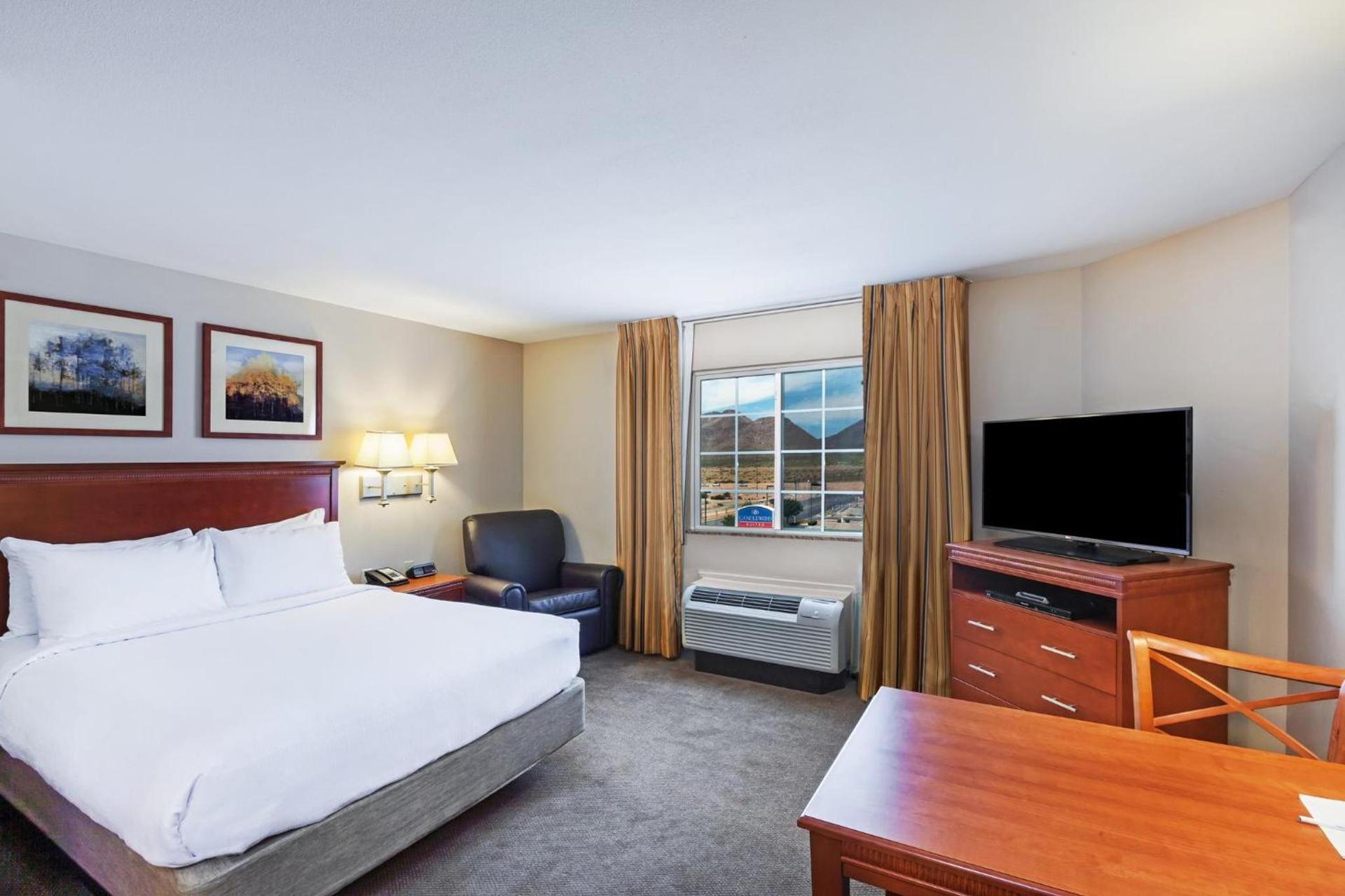 Candlewood Suites El Paso by IHG photo 37