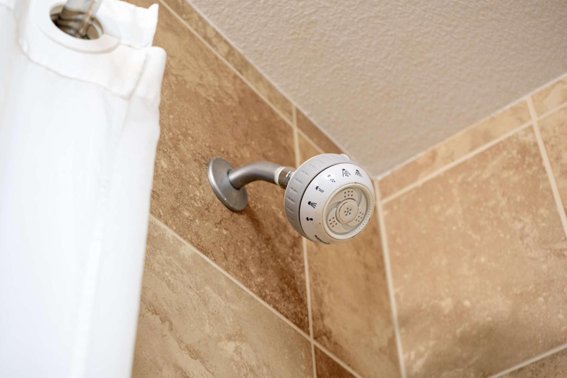 Hampton Inn Elkhorn Lake Geneva Area photo 21