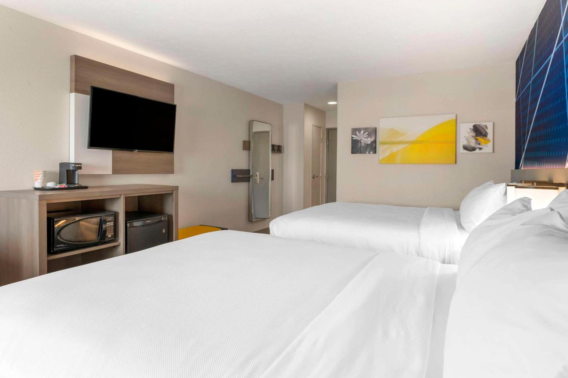 Comfort Inn Edinburgh - Columbus photo 15