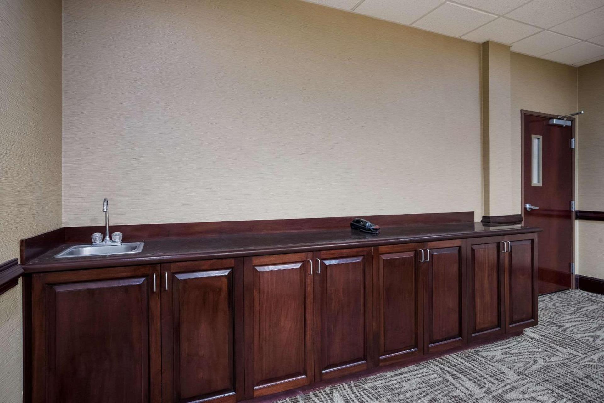 Comfort Inn & Suites Midway - Tallahassee West photo 36