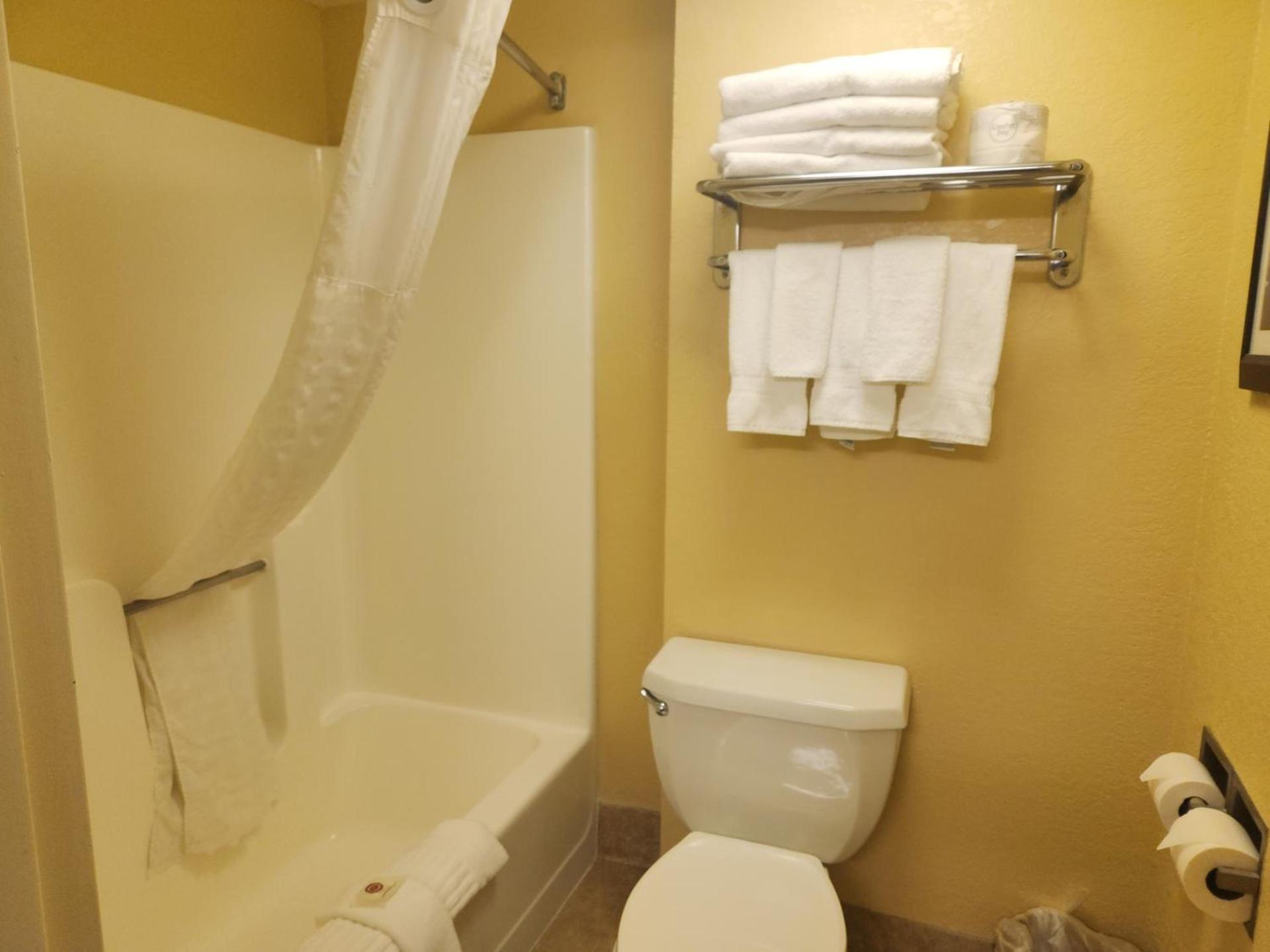 Best Western Chocolate Inn at the Park photo 46