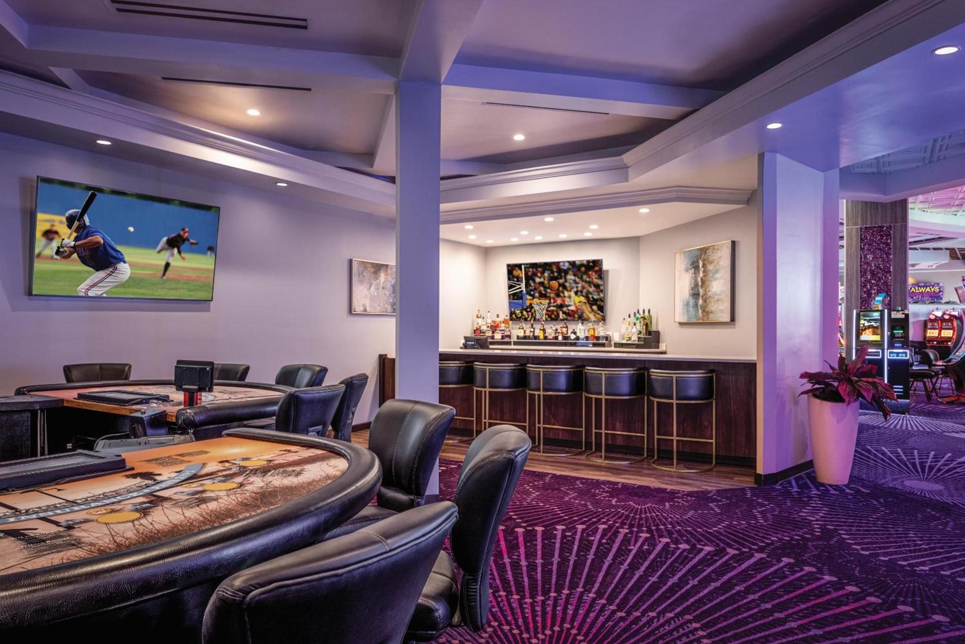 Harrah's Gulf Coast Hotel & Casino - A Caesars Rewards Destination photo 7