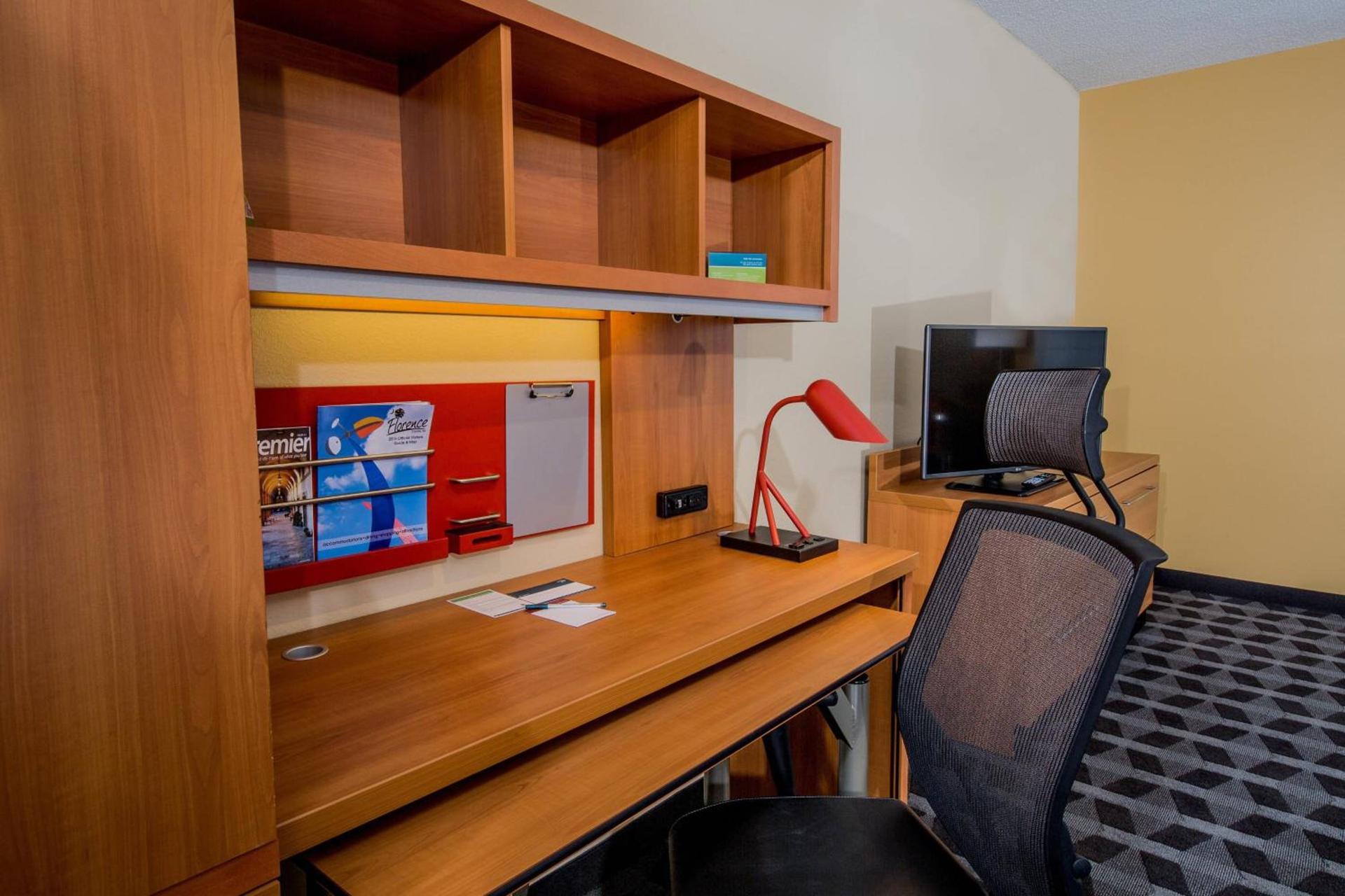 TownePlace Suites by Marriott Florence photo 18