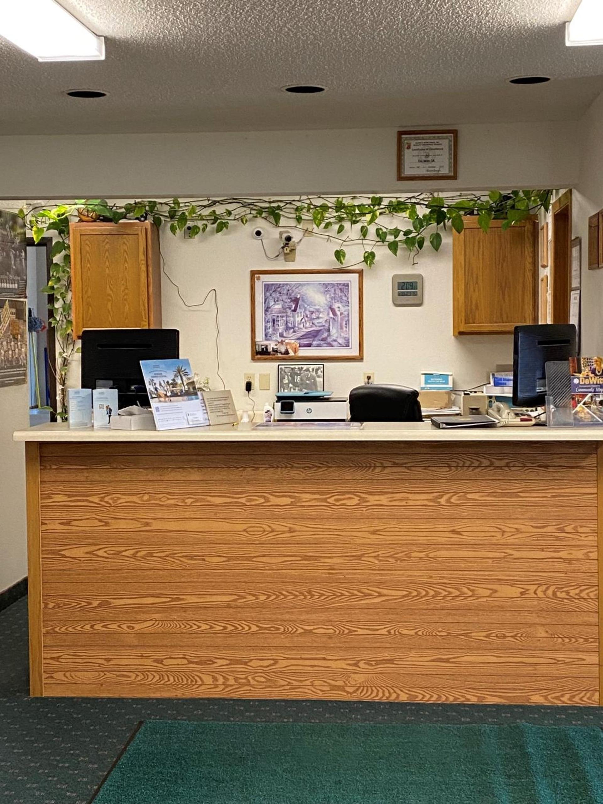 Budget inn & Suites photo 22