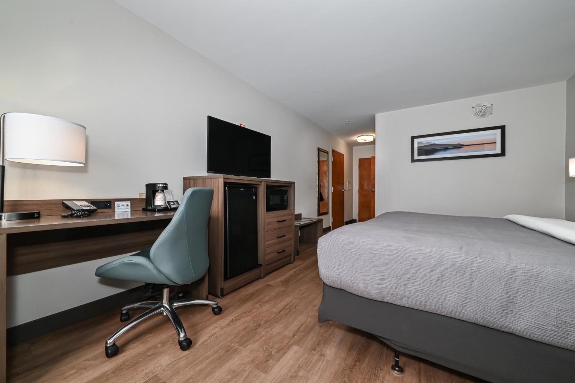 Quality Inn & Suites Matthews - Charlotte photo 52
