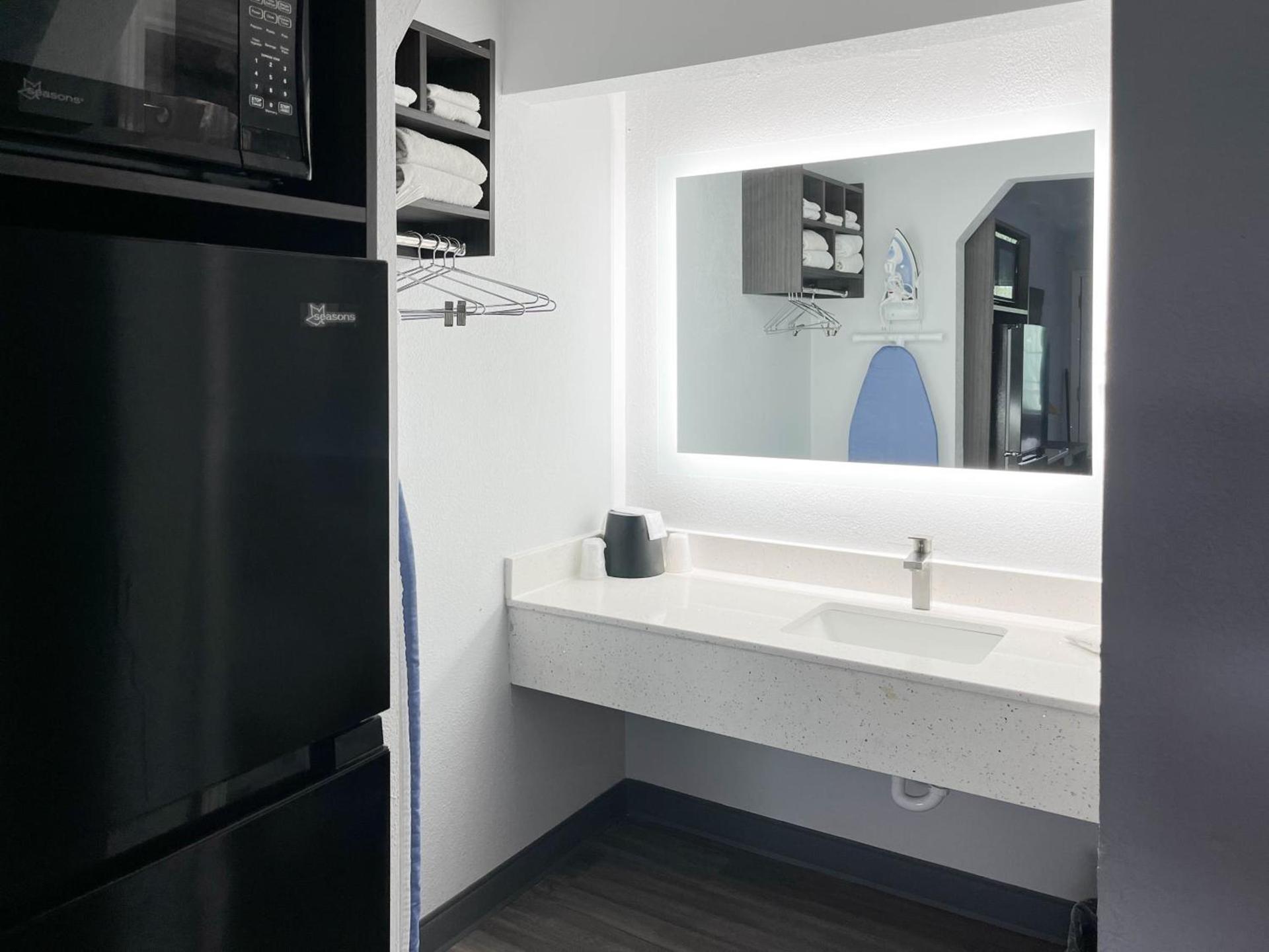 Studio 6 Suites - Lafayette, IN photo 12